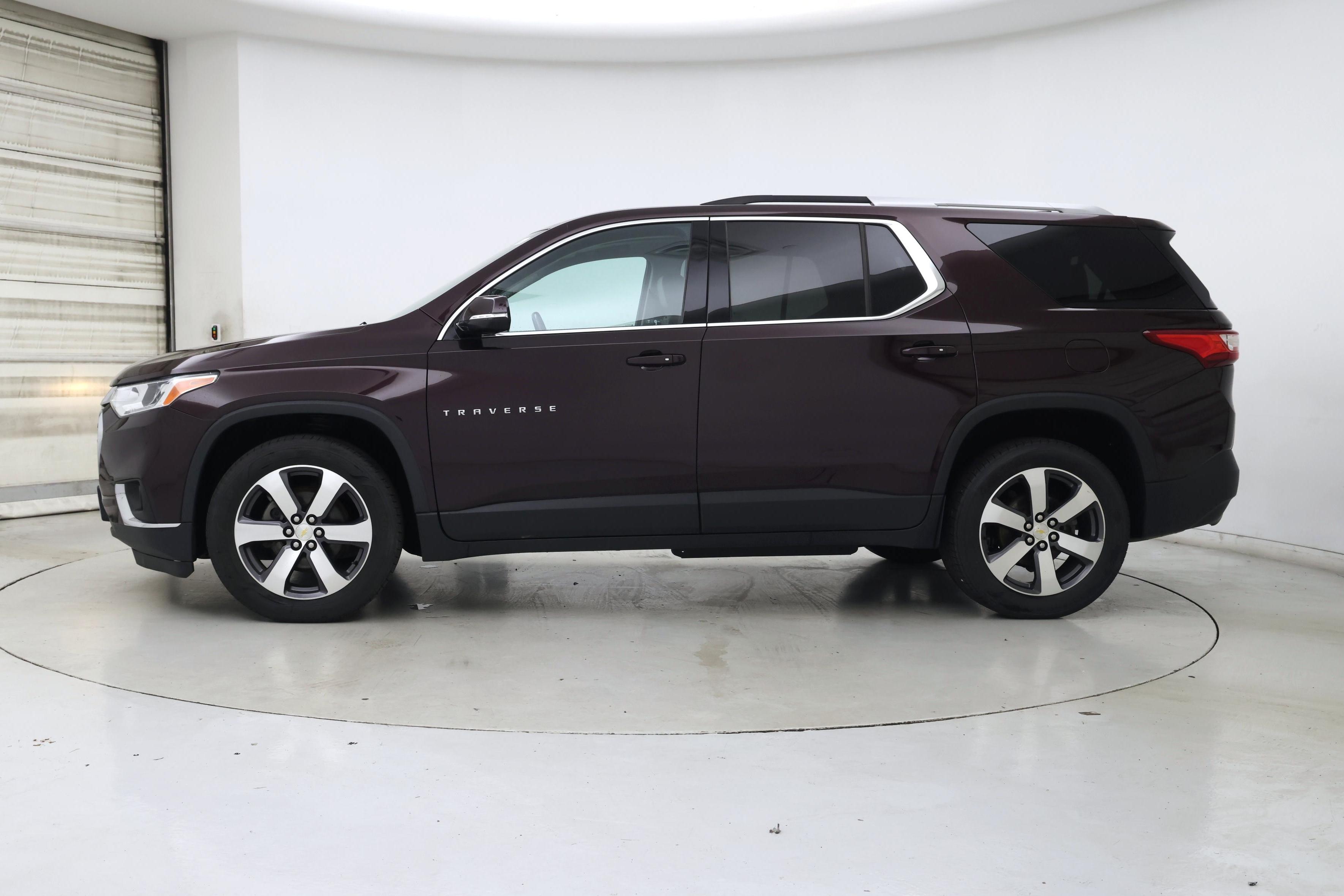 Thumbnail: 2018 Chevrolet Traverse - 3