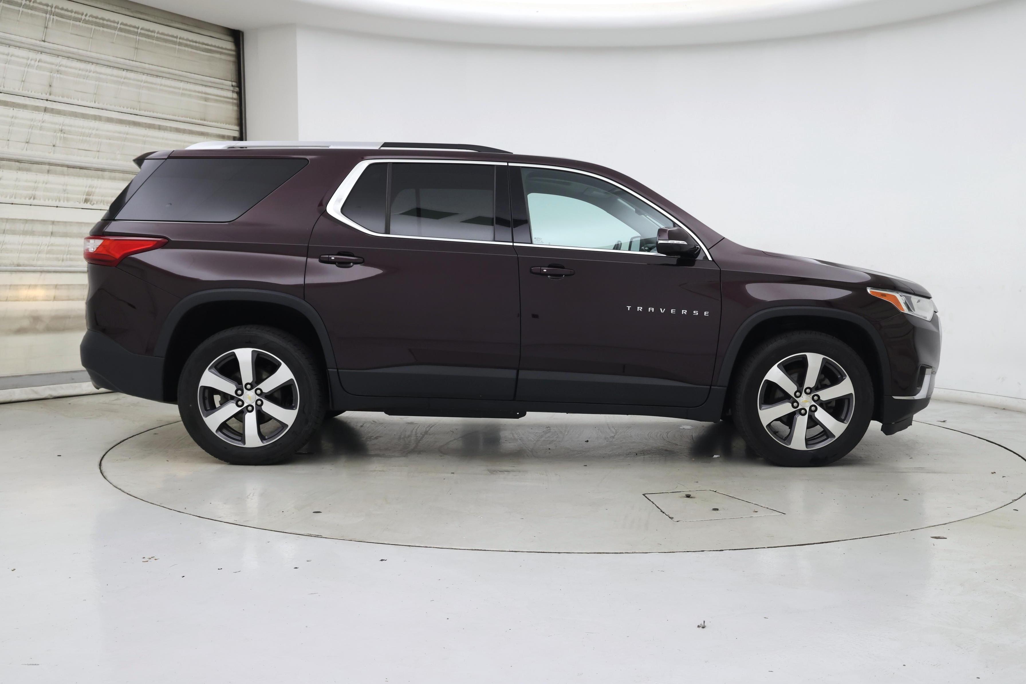 Thumbnail: 2018 Chevrolet Traverse - 7