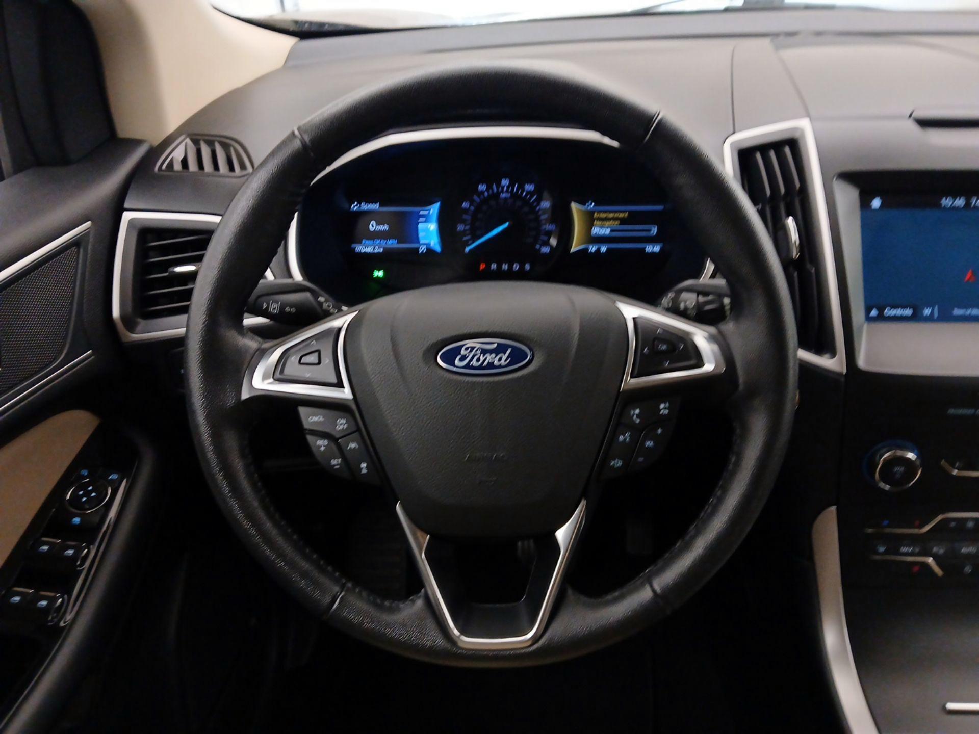 Thumbnail: 2019 Ford Edge - 10