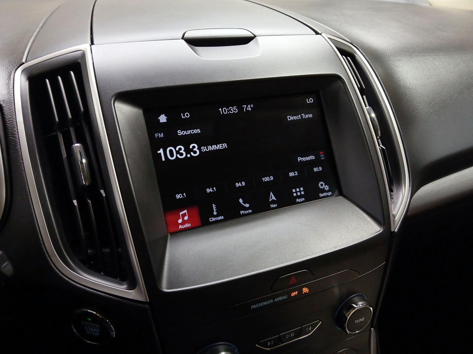 Thumbnail: 2019 Ford Edge - 16