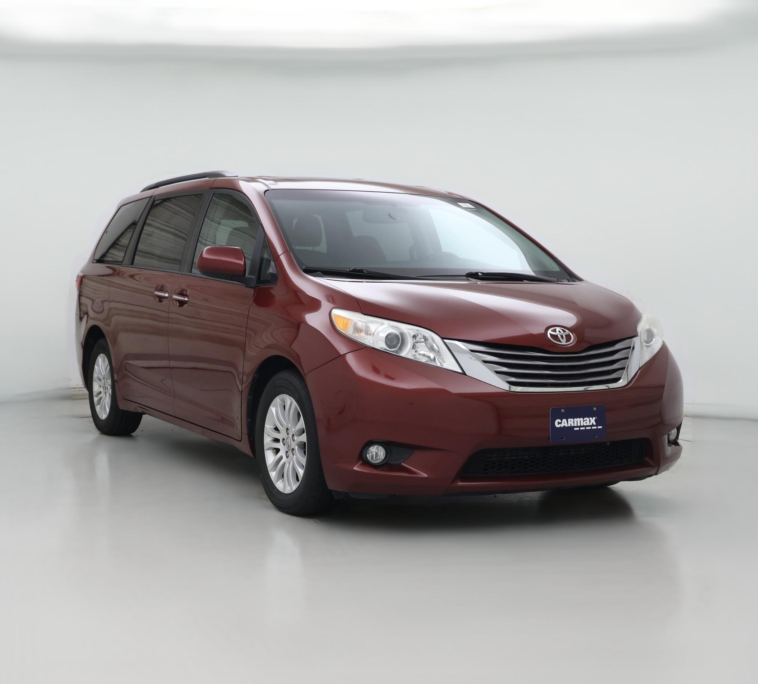 Thumbnail: 2017 Toyota Sienna - 1