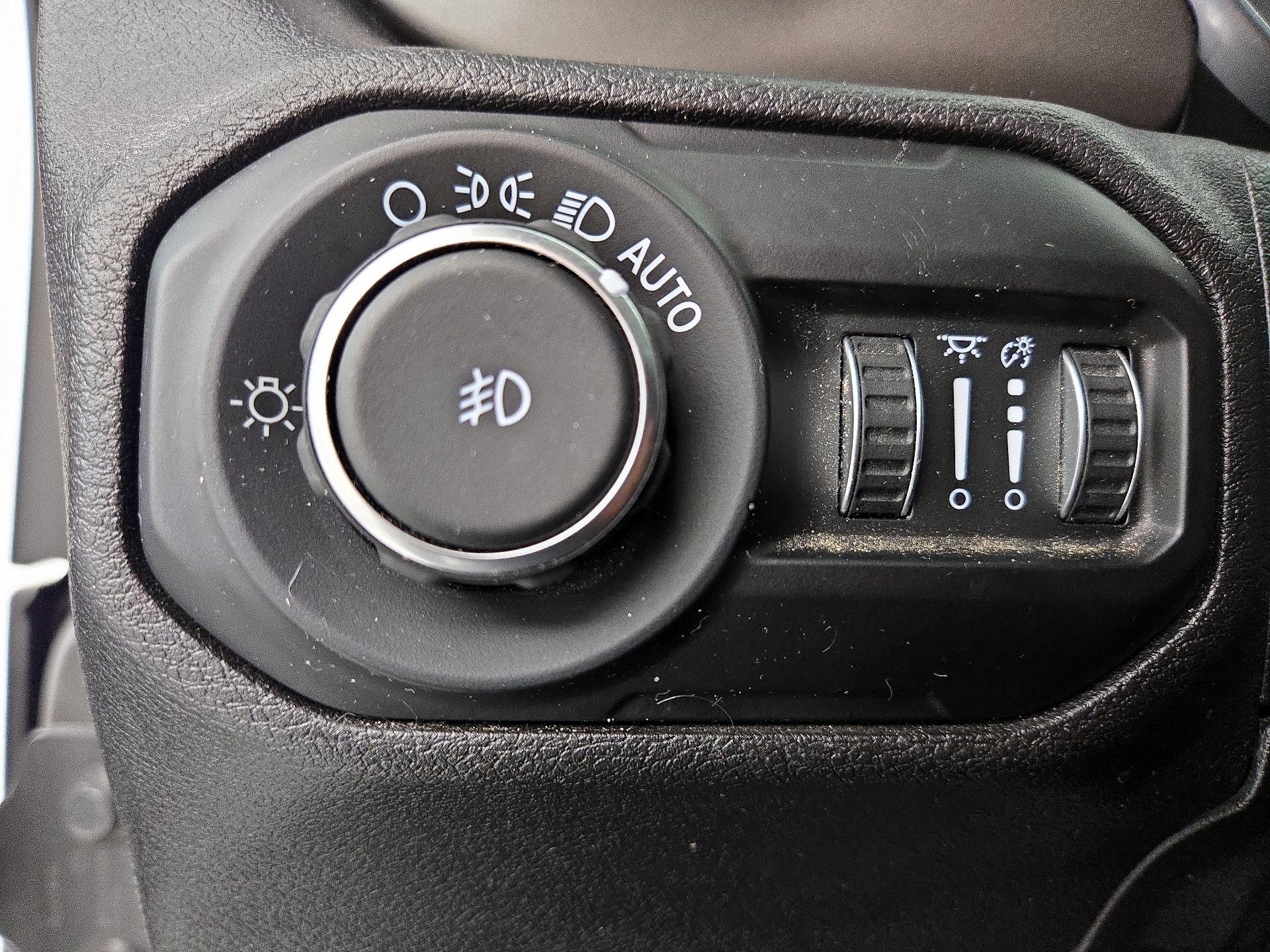 Thumbnail: 2021 Jeep Wrangler - 13