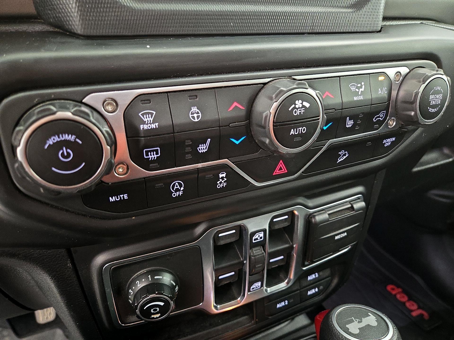Thumbnail: 2021 Jeep Wrangler - 16