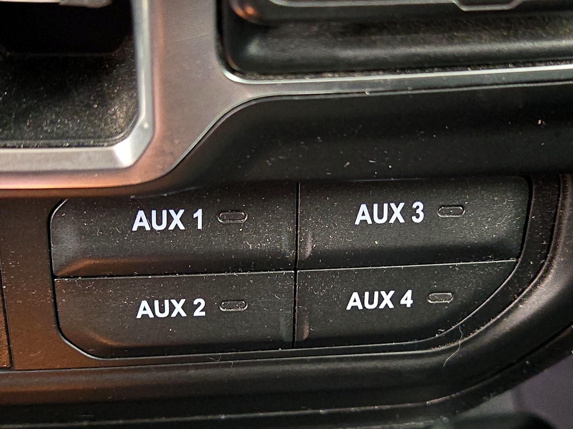 Thumbnail: 2021 Jeep Wrangler - 18