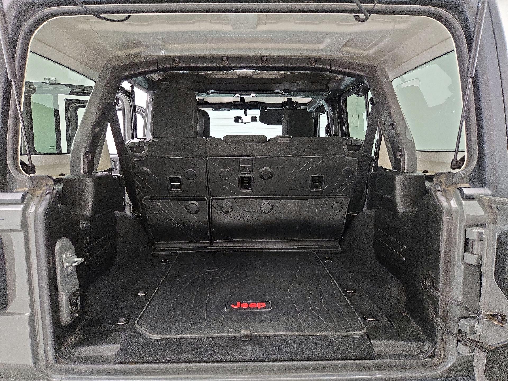 Thumbnail: 2021 Jeep Wrangler - 20