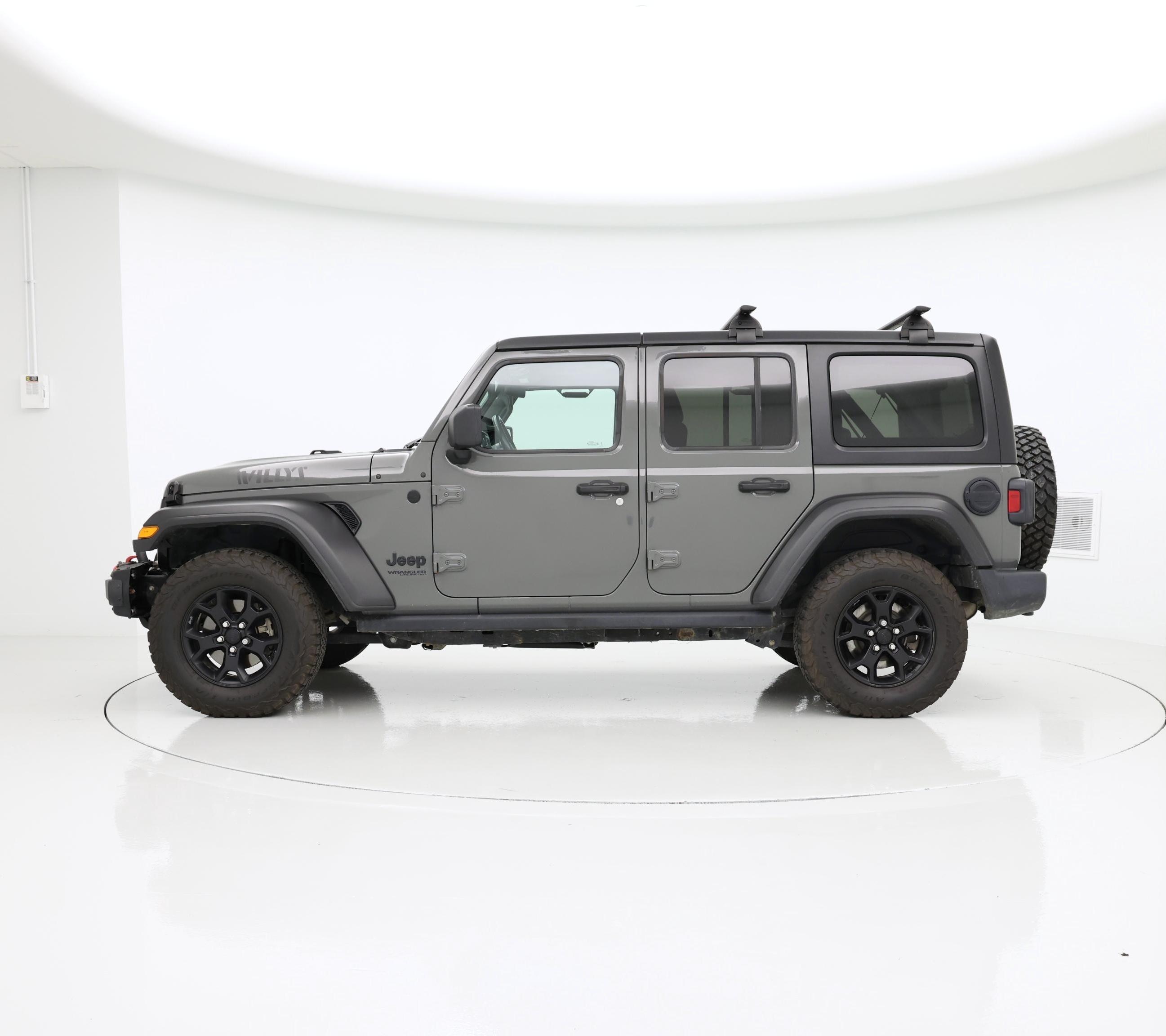 Thumbnail: 2021 Jeep Wrangler - 3