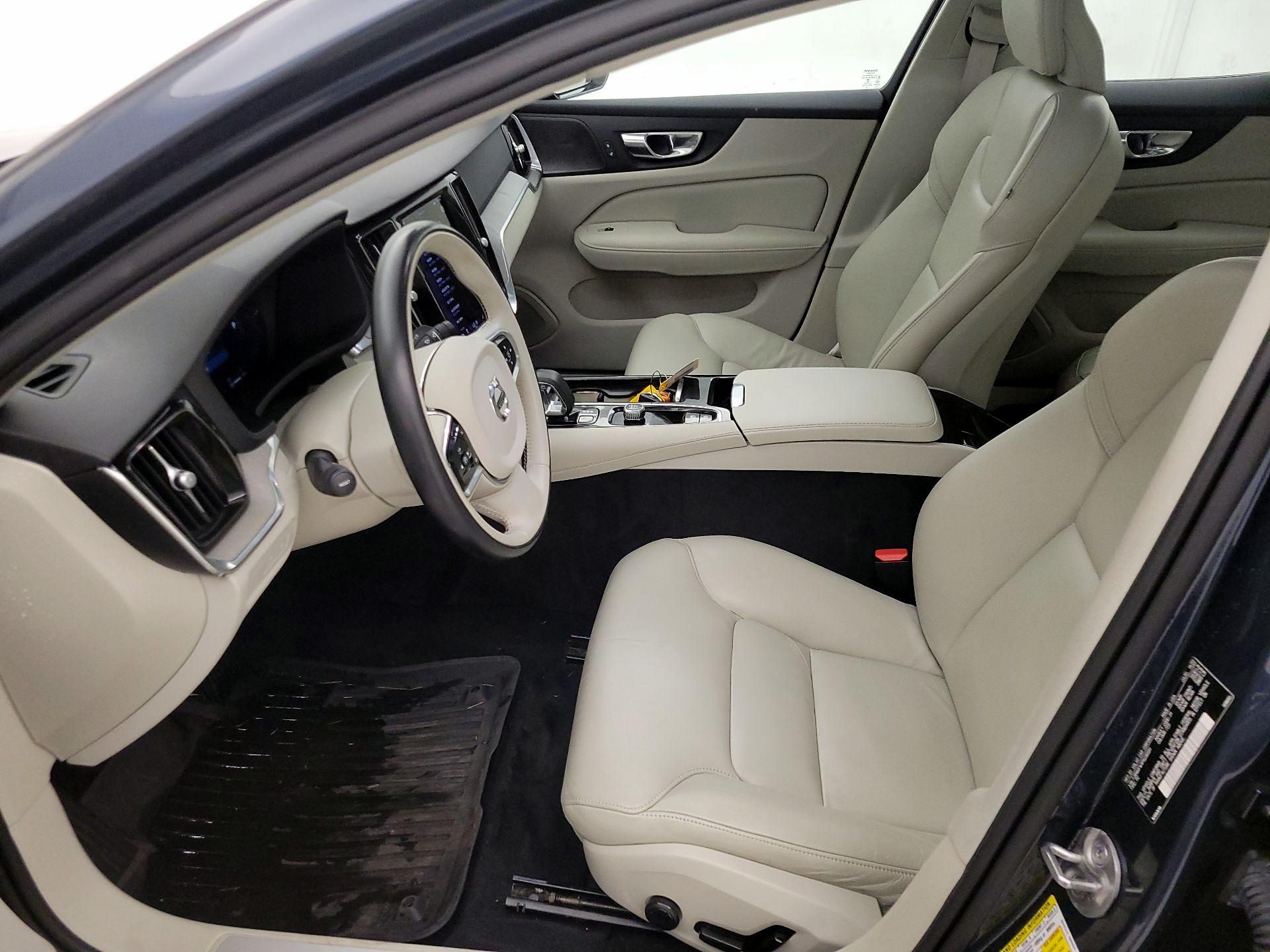 Thumbnail: 2023 Volvo S60 - 11