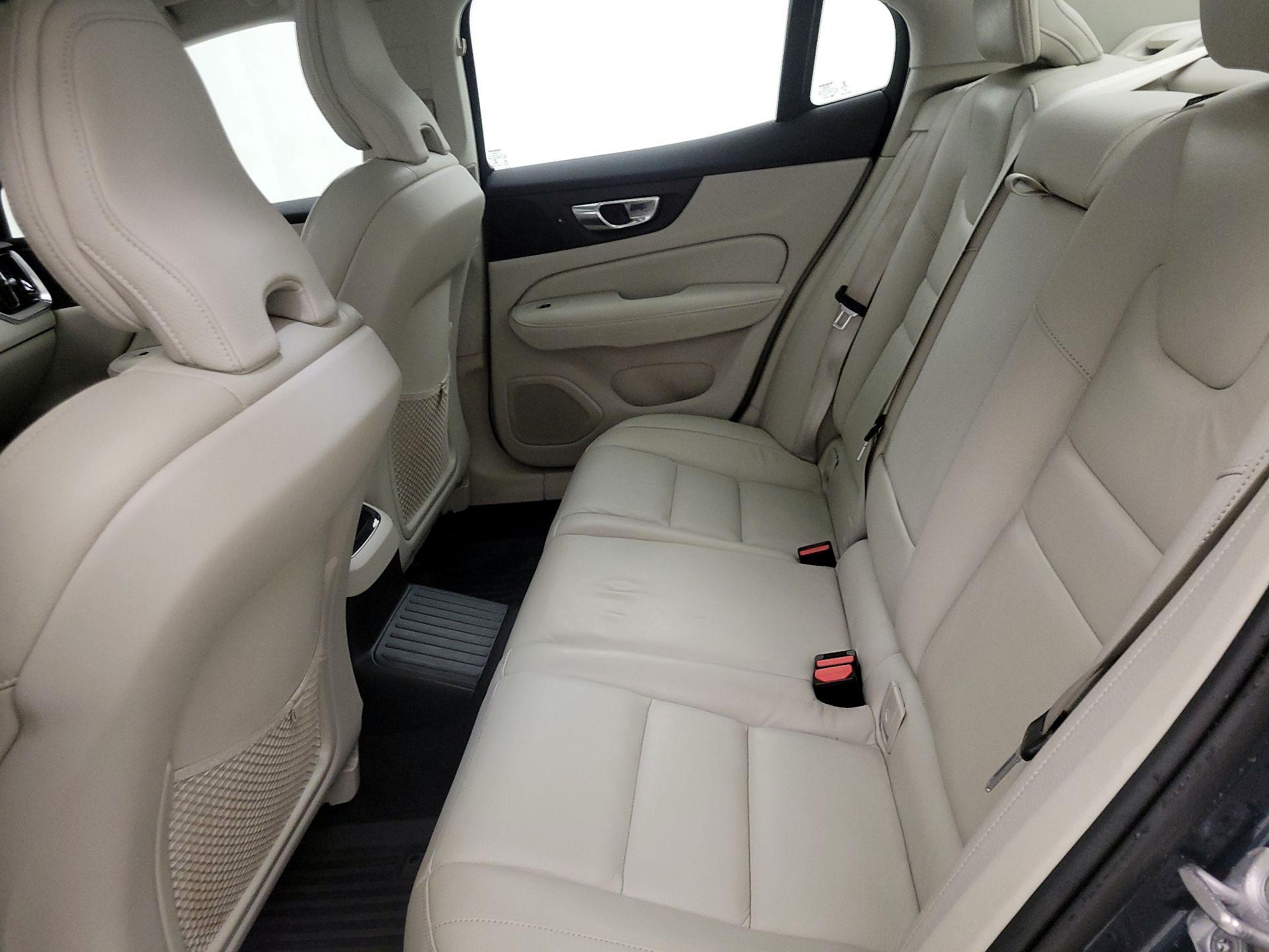 Thumbnail: 2023 Volvo S60 - 19