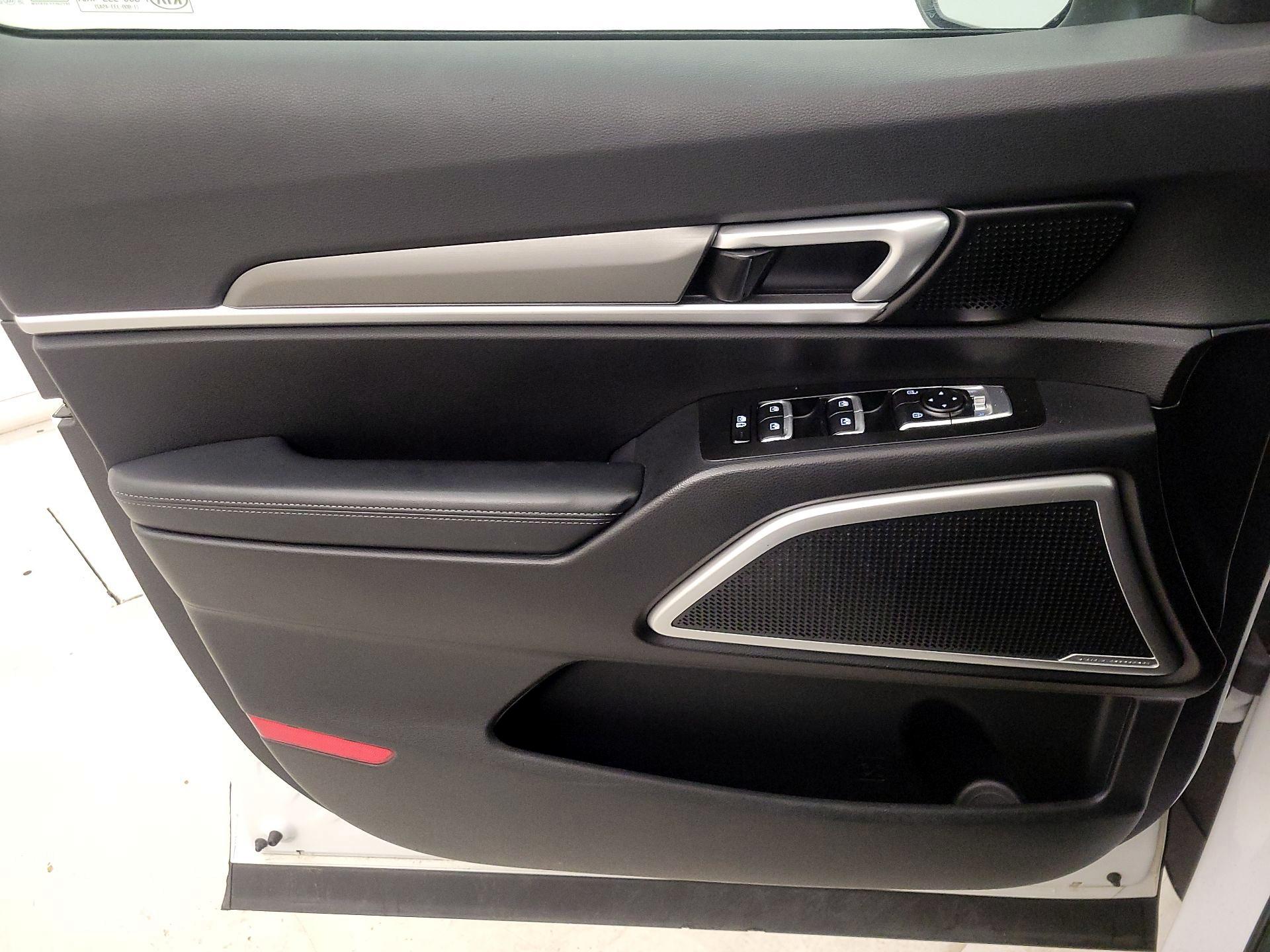 Thumbnail: 2020 Kia Telluride - 12