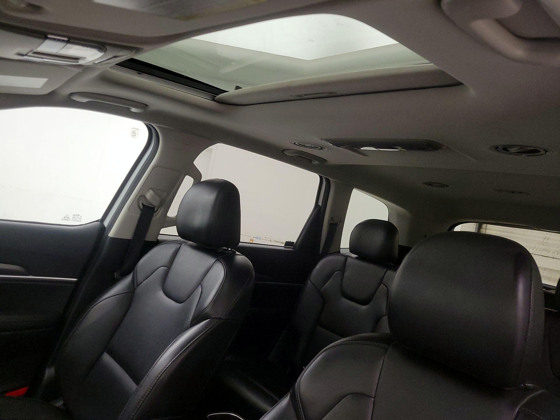 Thumbnail: 2020 Kia Telluride - 19