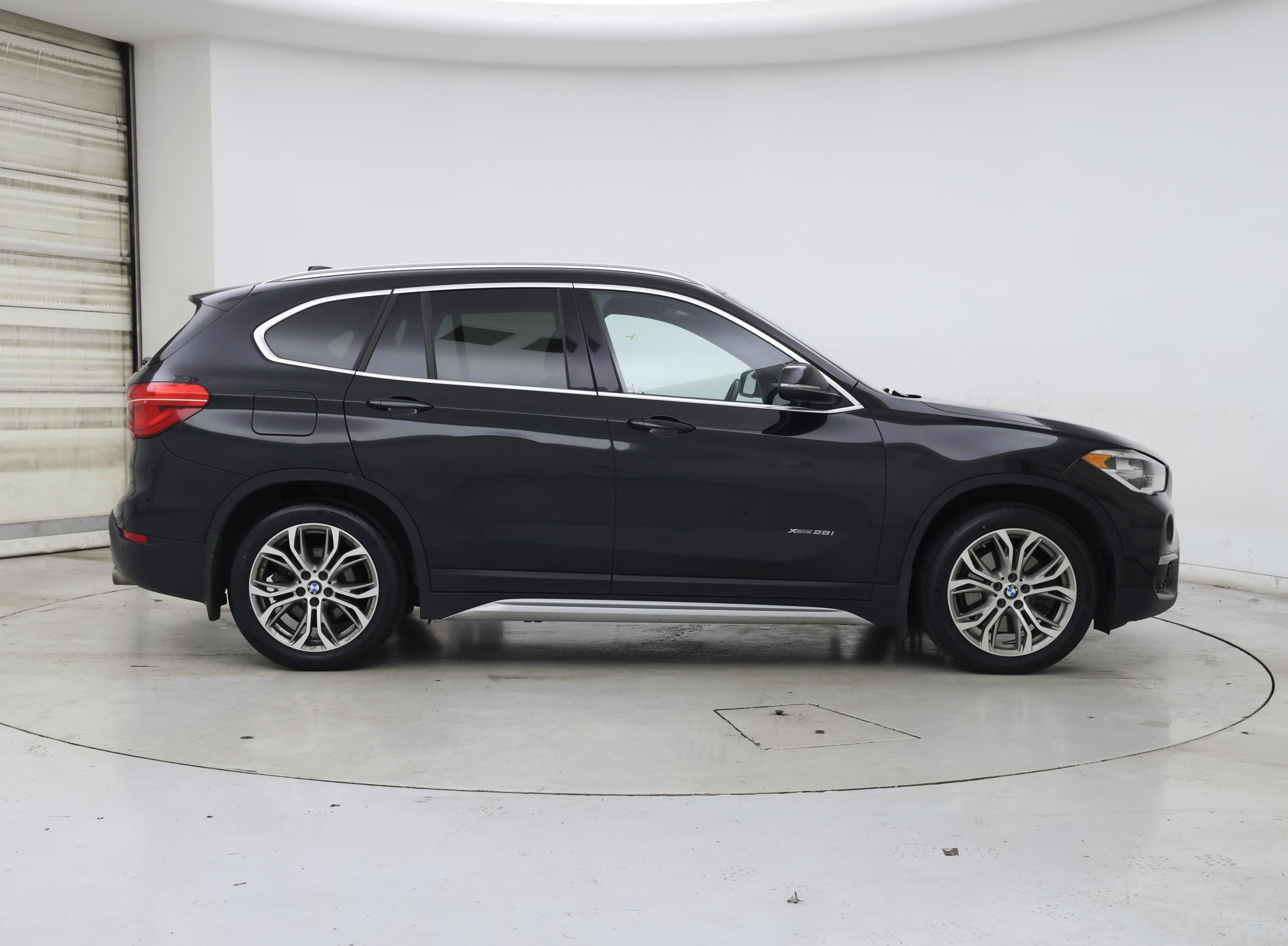 Thumbnail: 2016 BMW X1 - 7