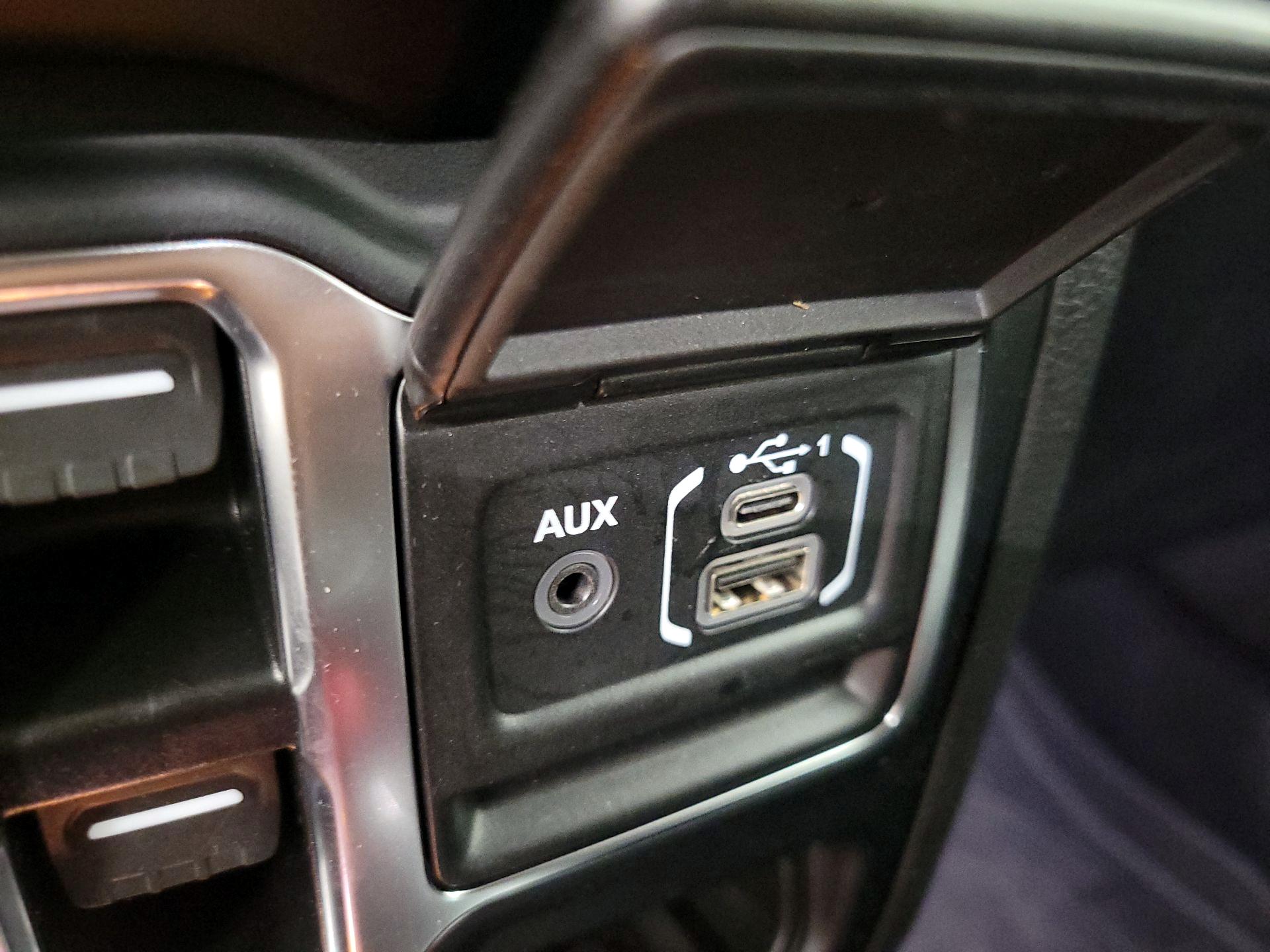 Thumbnail: 2023 Jeep Gladiator - 19