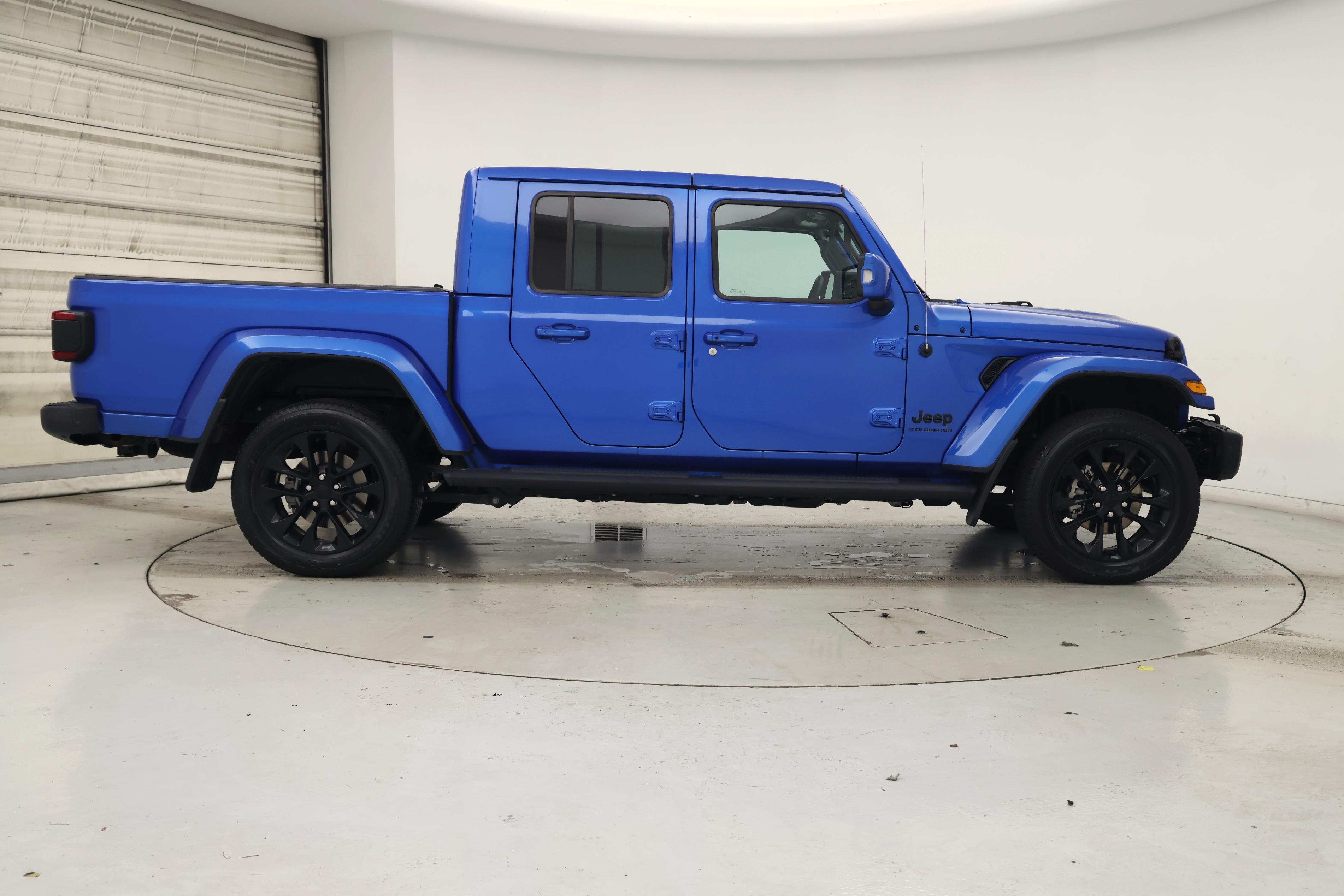 Thumbnail: 2023 Jeep Gladiator - 7