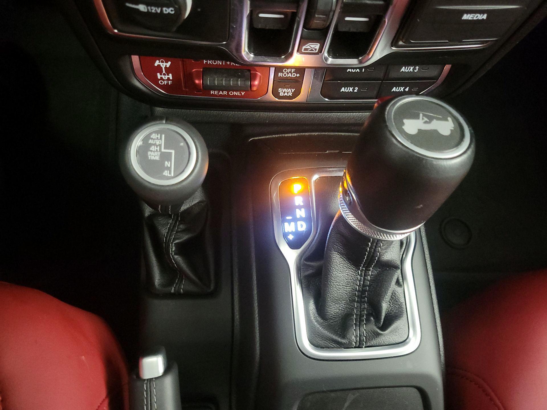 Thumbnail: 2024 Jeep Wrangler - 18