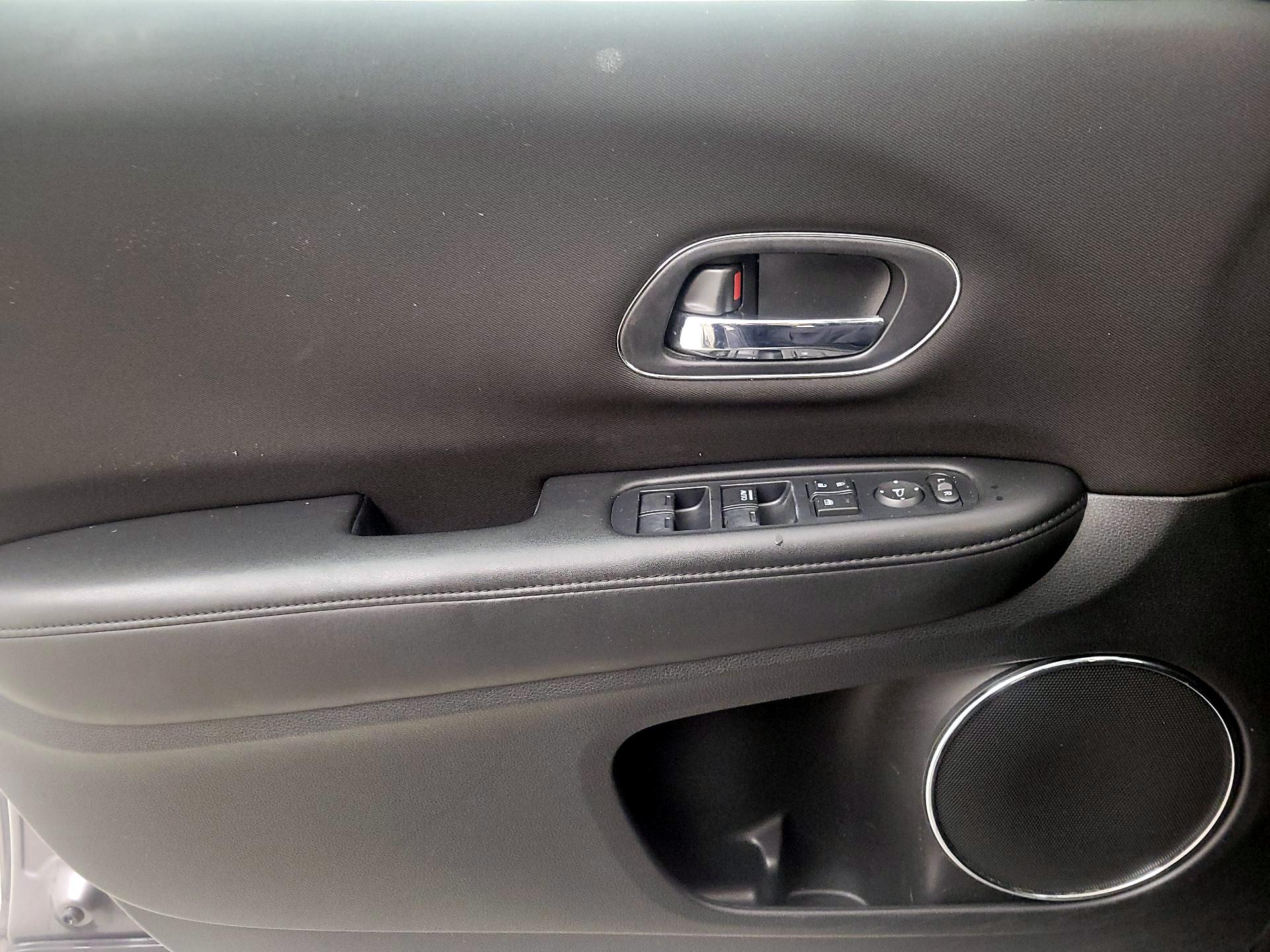 Thumbnail: 2016 Honda HR-V - 12
