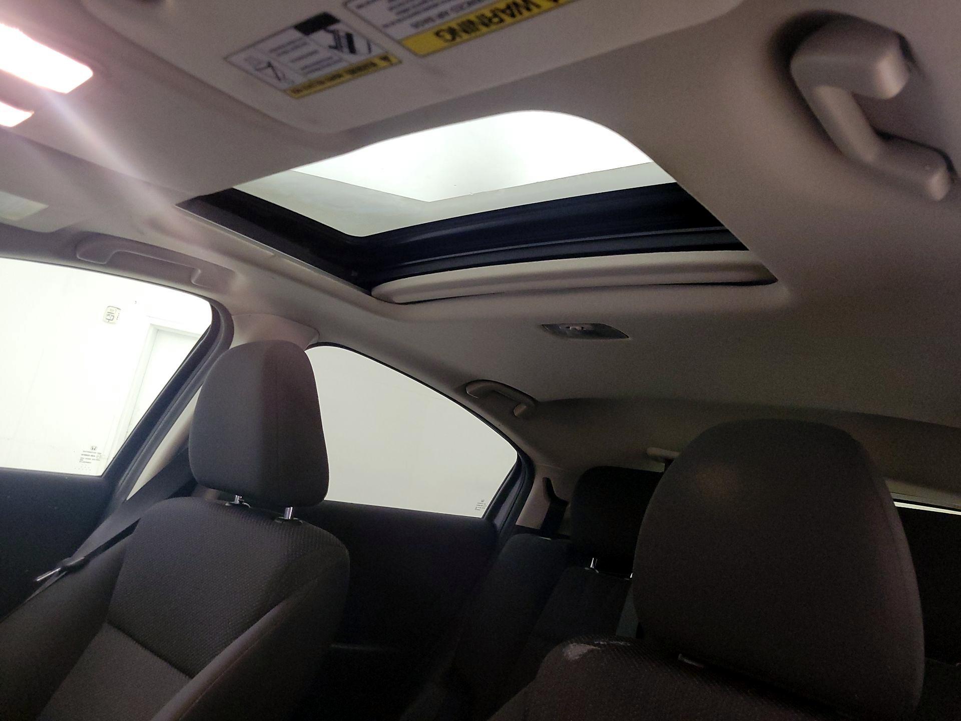 Thumbnail: 2016 Honda HR-V - 19