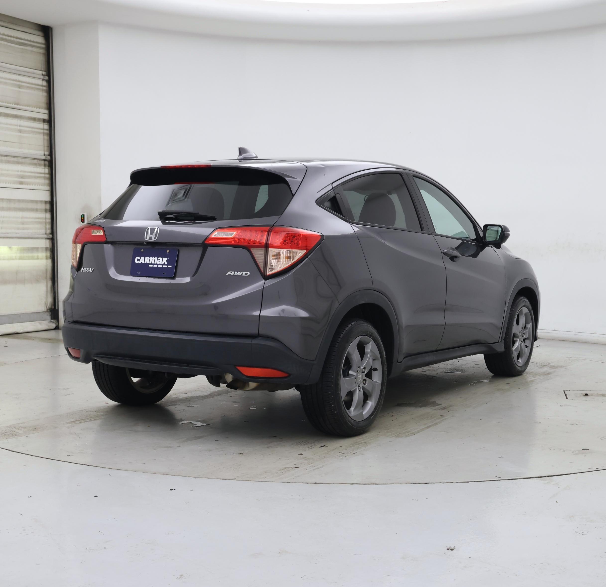 Thumbnail: 2016 Honda HR-V - 8