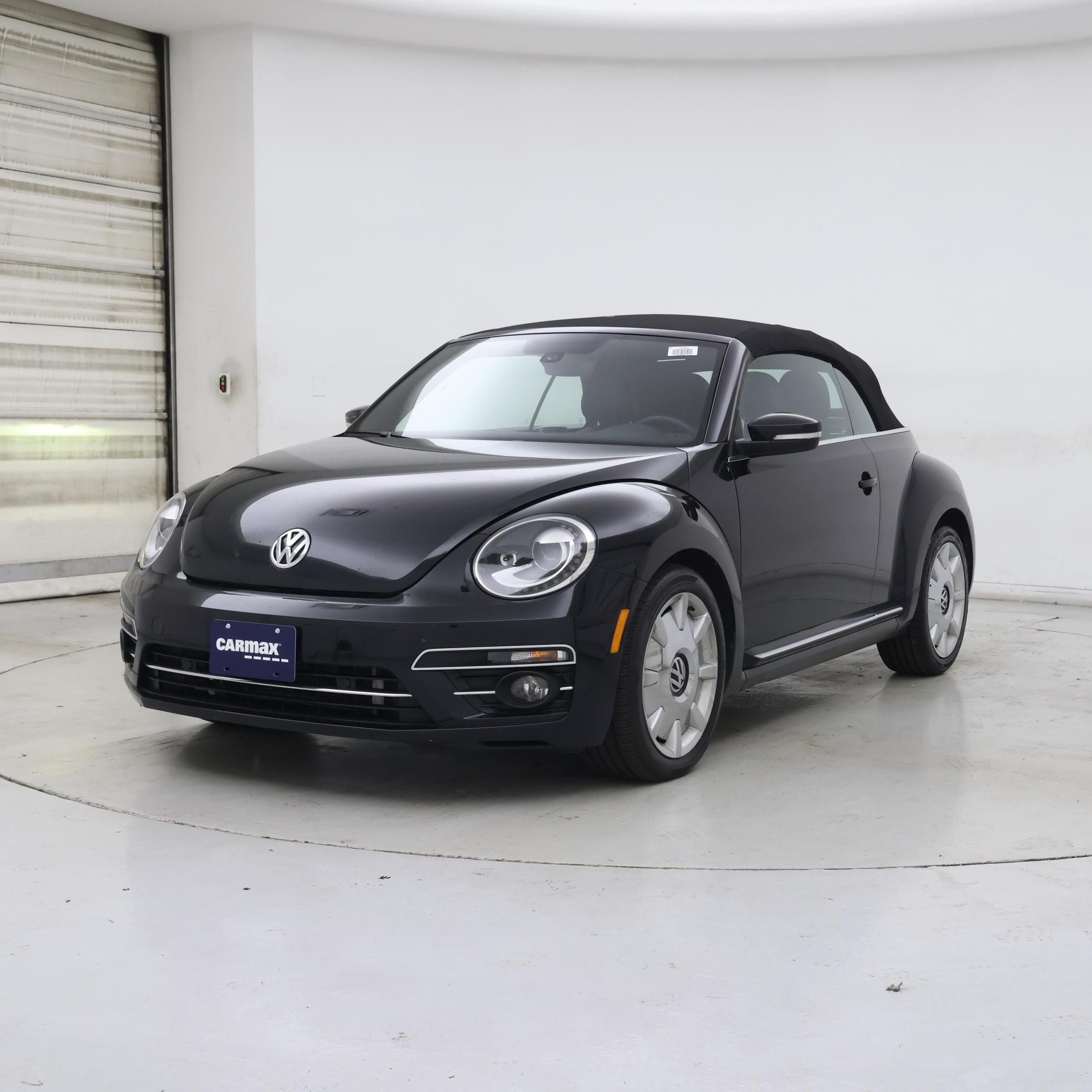 Thumbnail: 2018 Volkswagen Beetle - 4