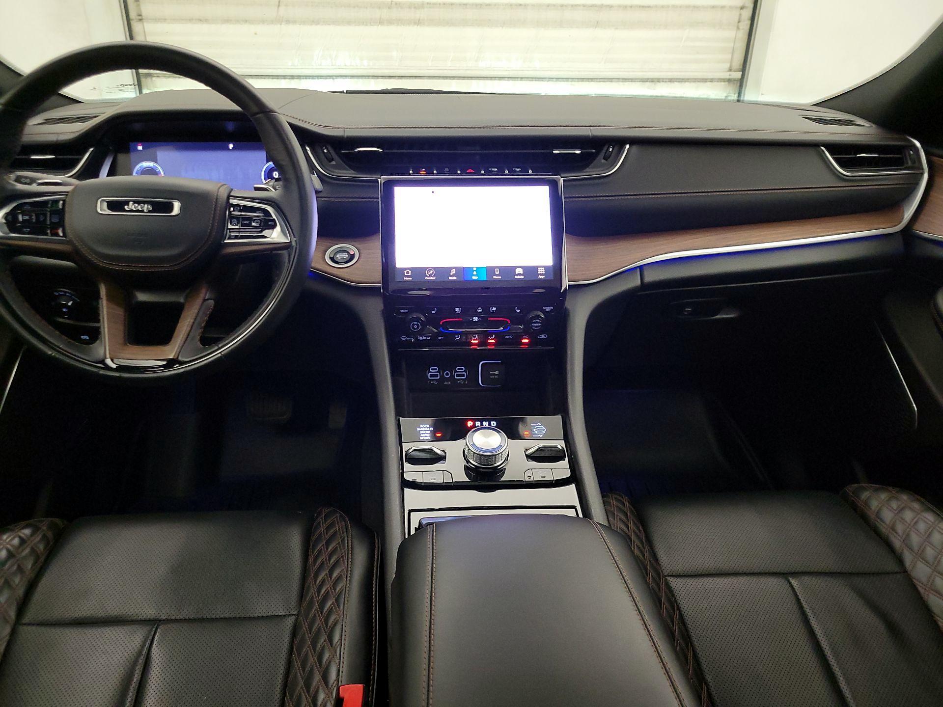 Thumbnail: 2022 Jeep Grand Cherokee L - 9