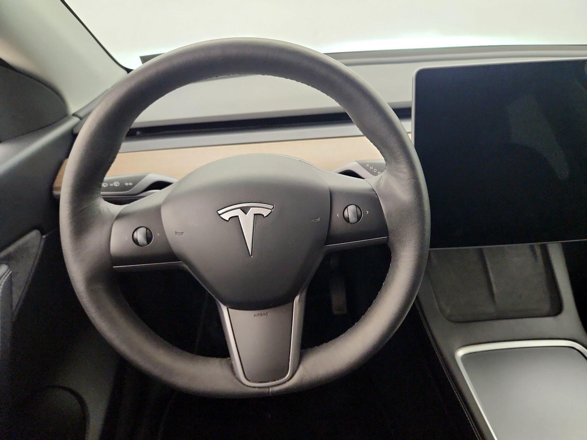 Thumbnail: 2022 Tesla Model Y - 10