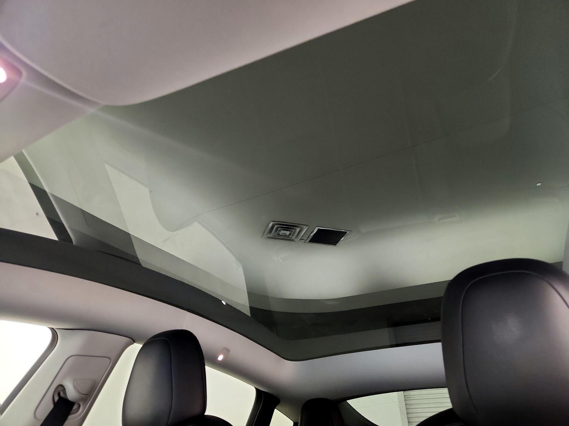 Thumbnail: 2022 Tesla Model Y - 19