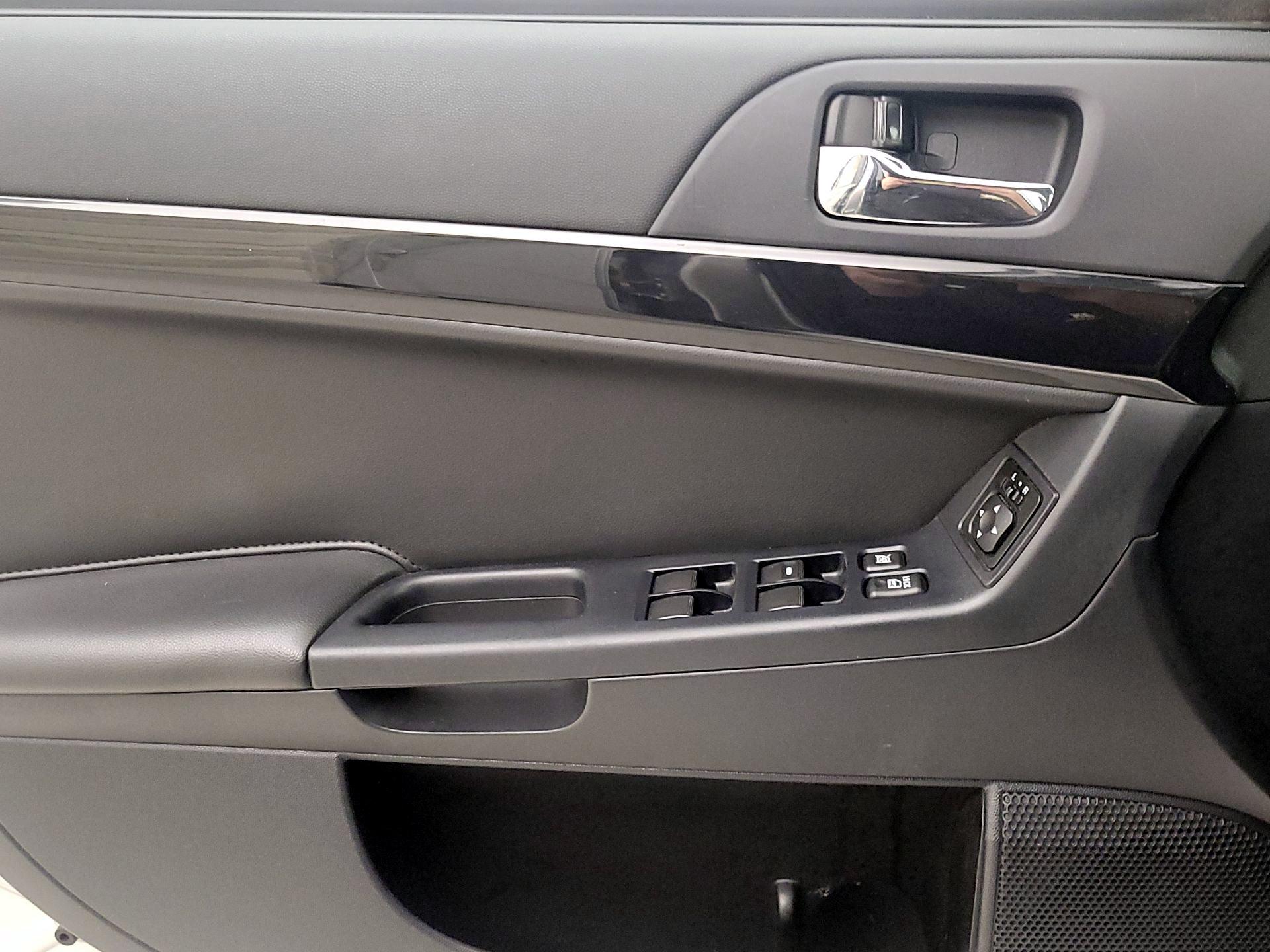 Thumbnail: 2016 Mitsubishi Lancer - 10