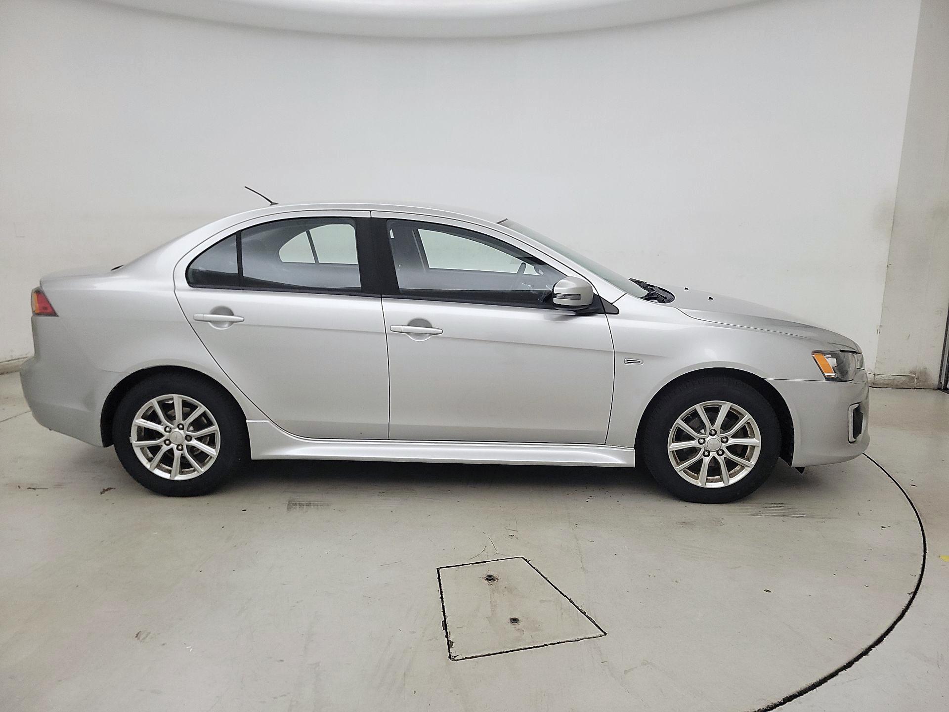 Thumbnail: 2016 Mitsubishi Lancer - 4