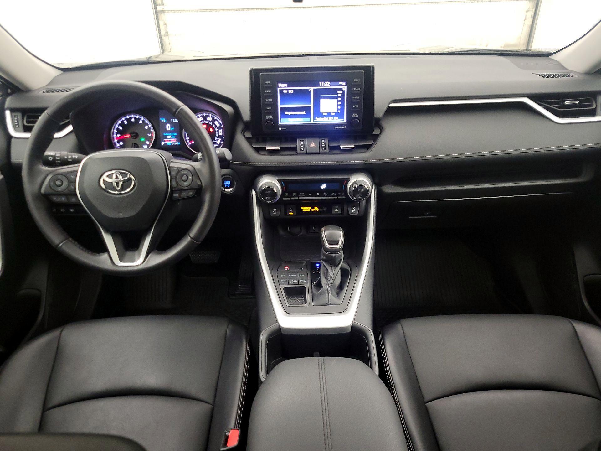 Thumbnail: 2022 Toyota RAV4 - 9