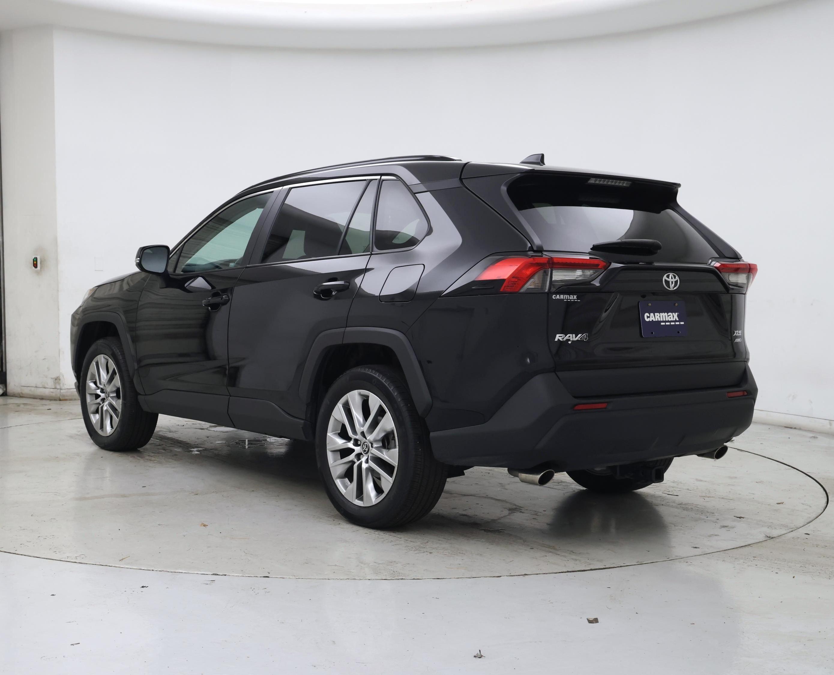 Thumbnail: 2022 Toyota RAV4 - 2