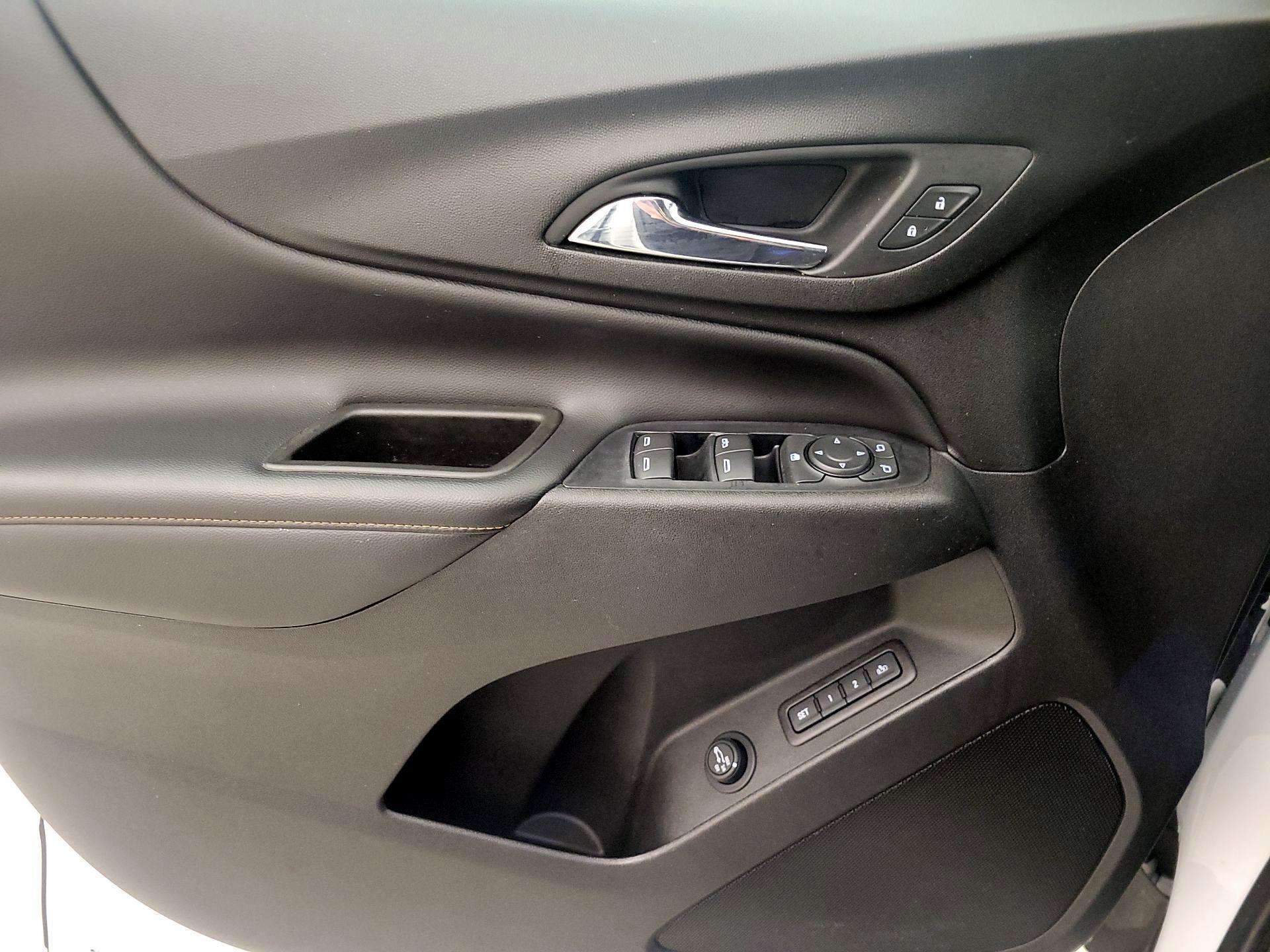 Thumbnail: 2020 Chevrolet Equinox - 12