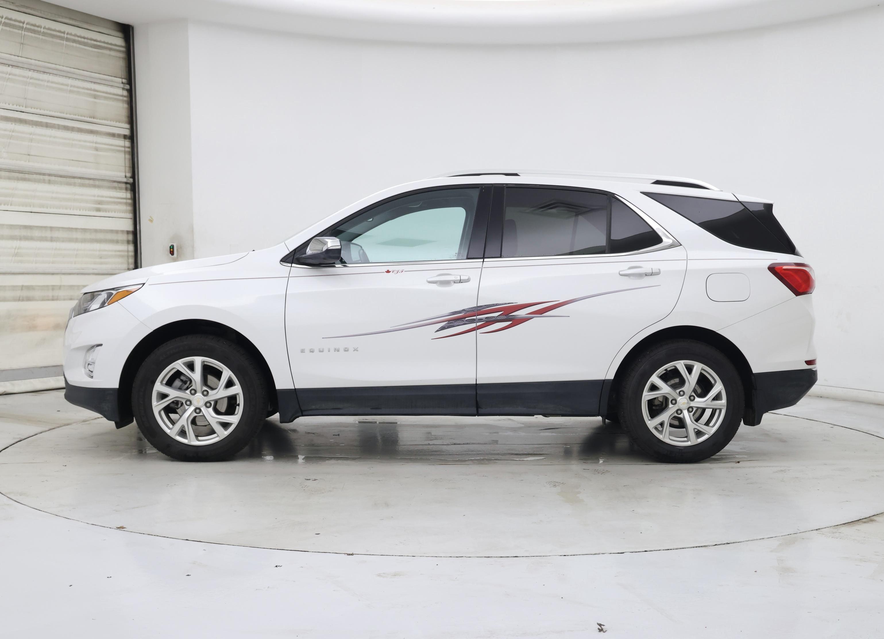 Thumbnail: 2020 Chevrolet Equinox - 3