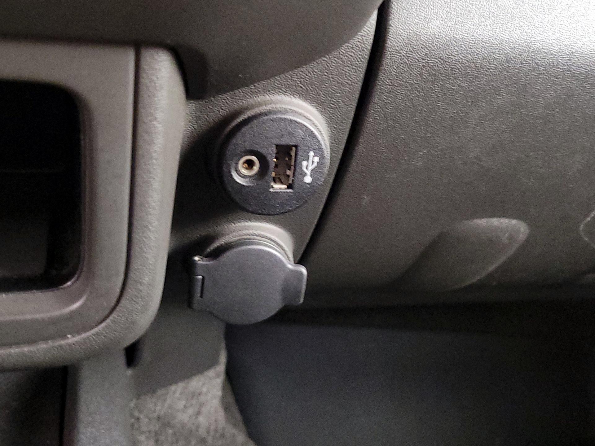 Thumbnail: 2018 Nissan Frontier - 17