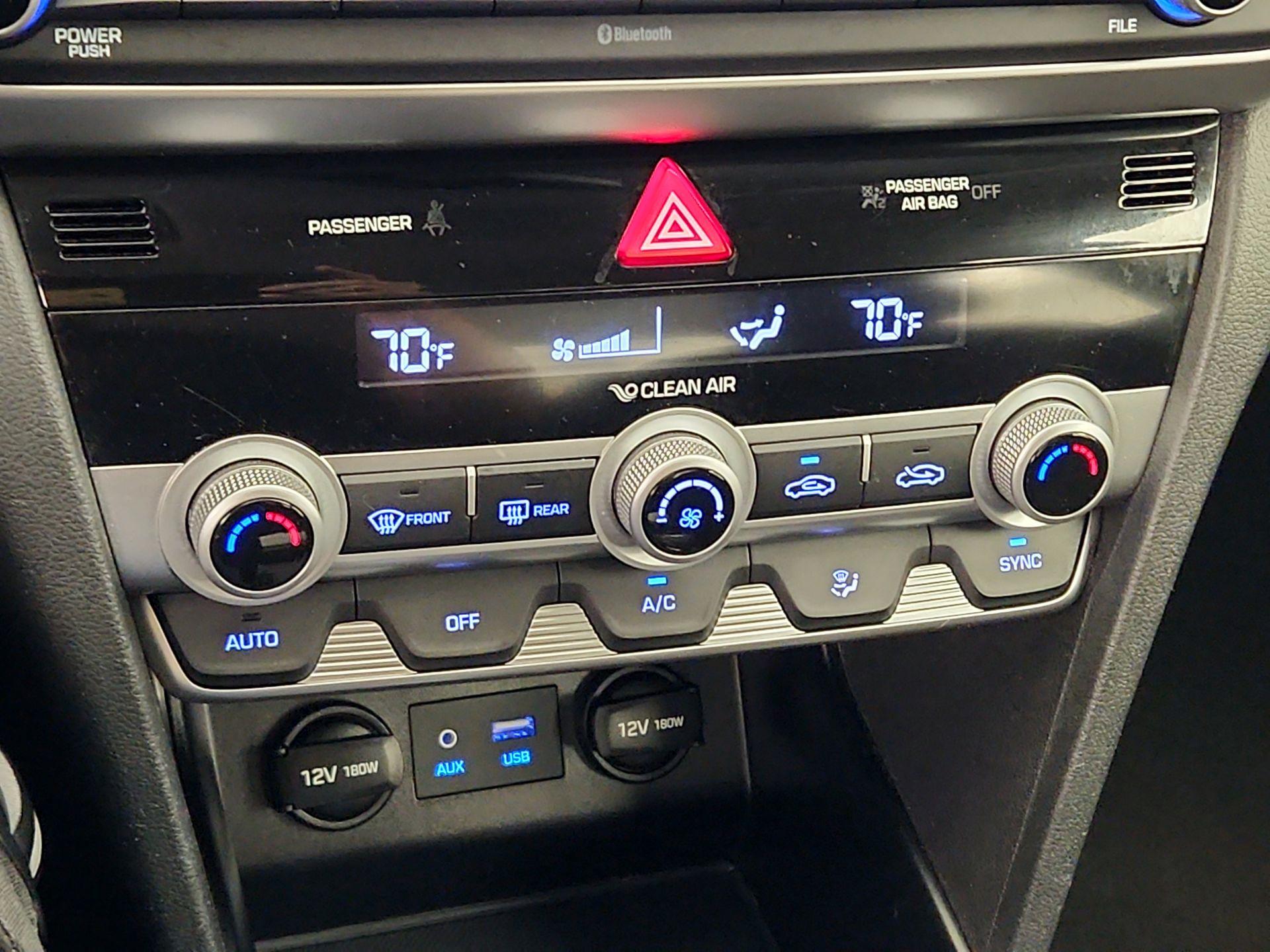 Thumbnail: 2020 Hyundai Elantra - 16