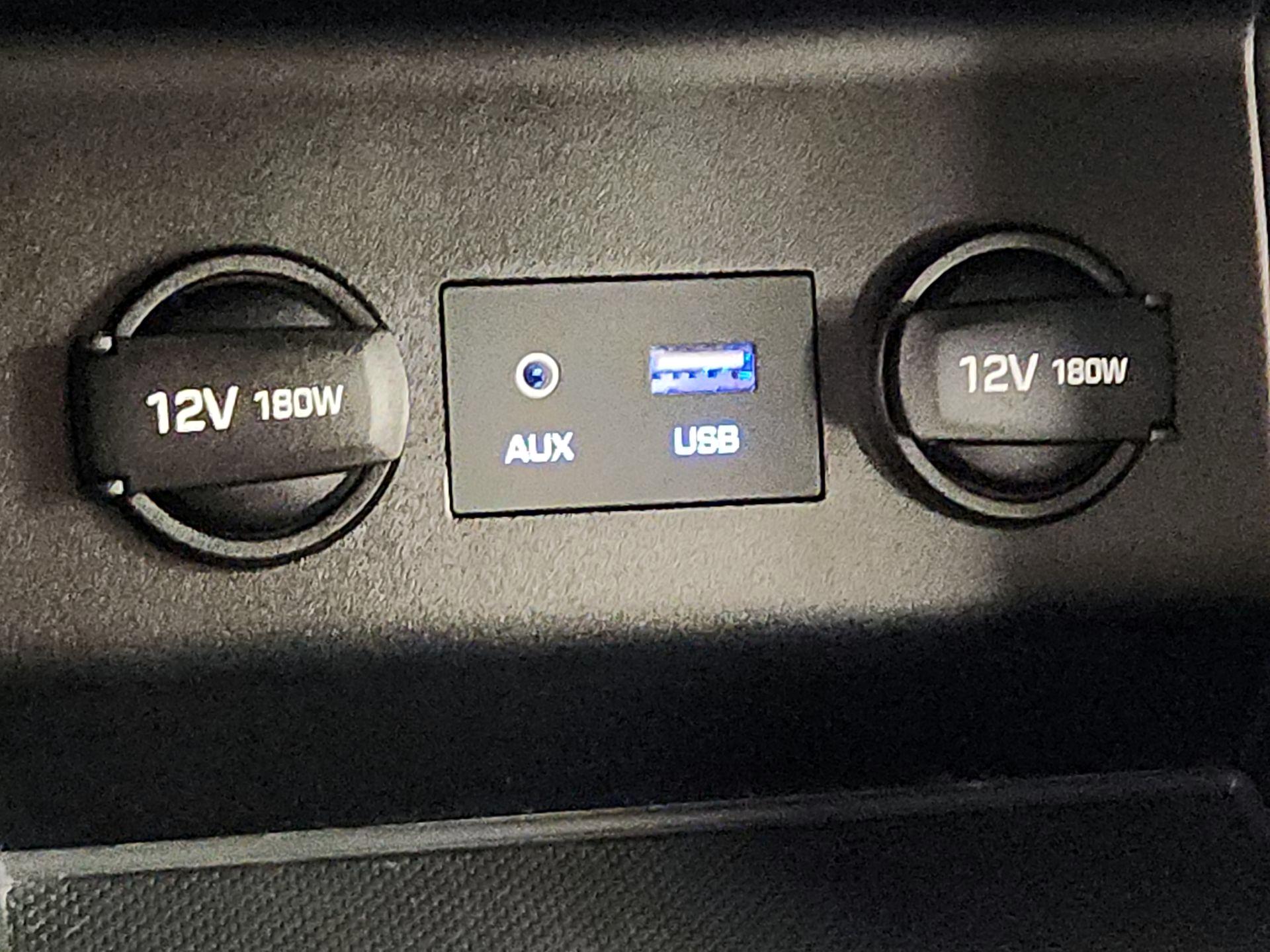 Thumbnail: 2020 Hyundai Elantra - 18