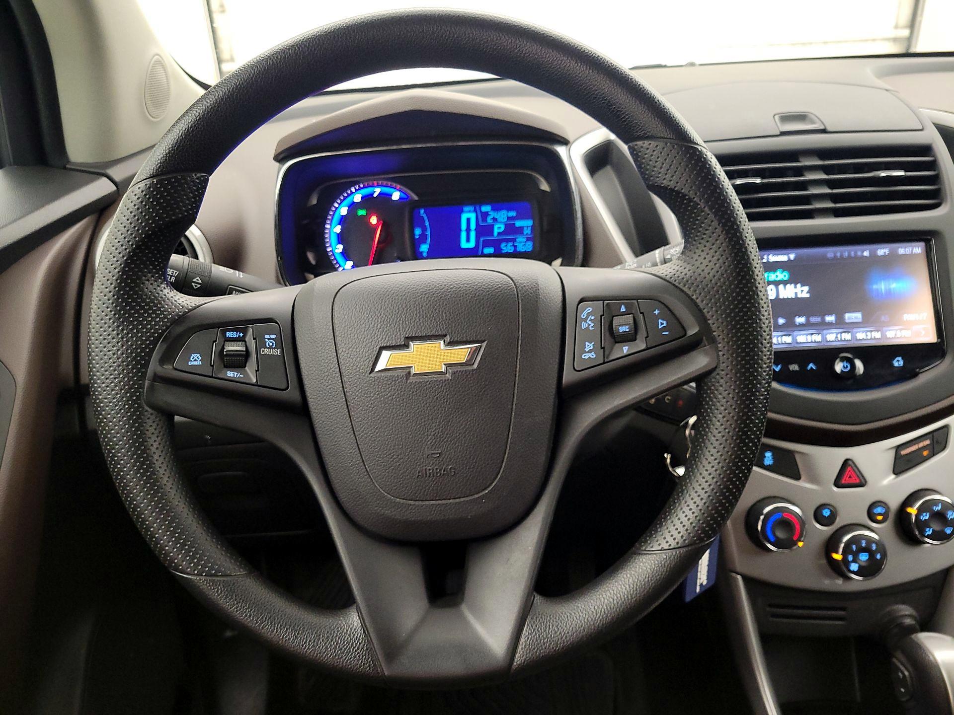 Thumbnail: 2015 Chevrolet Trax - 10