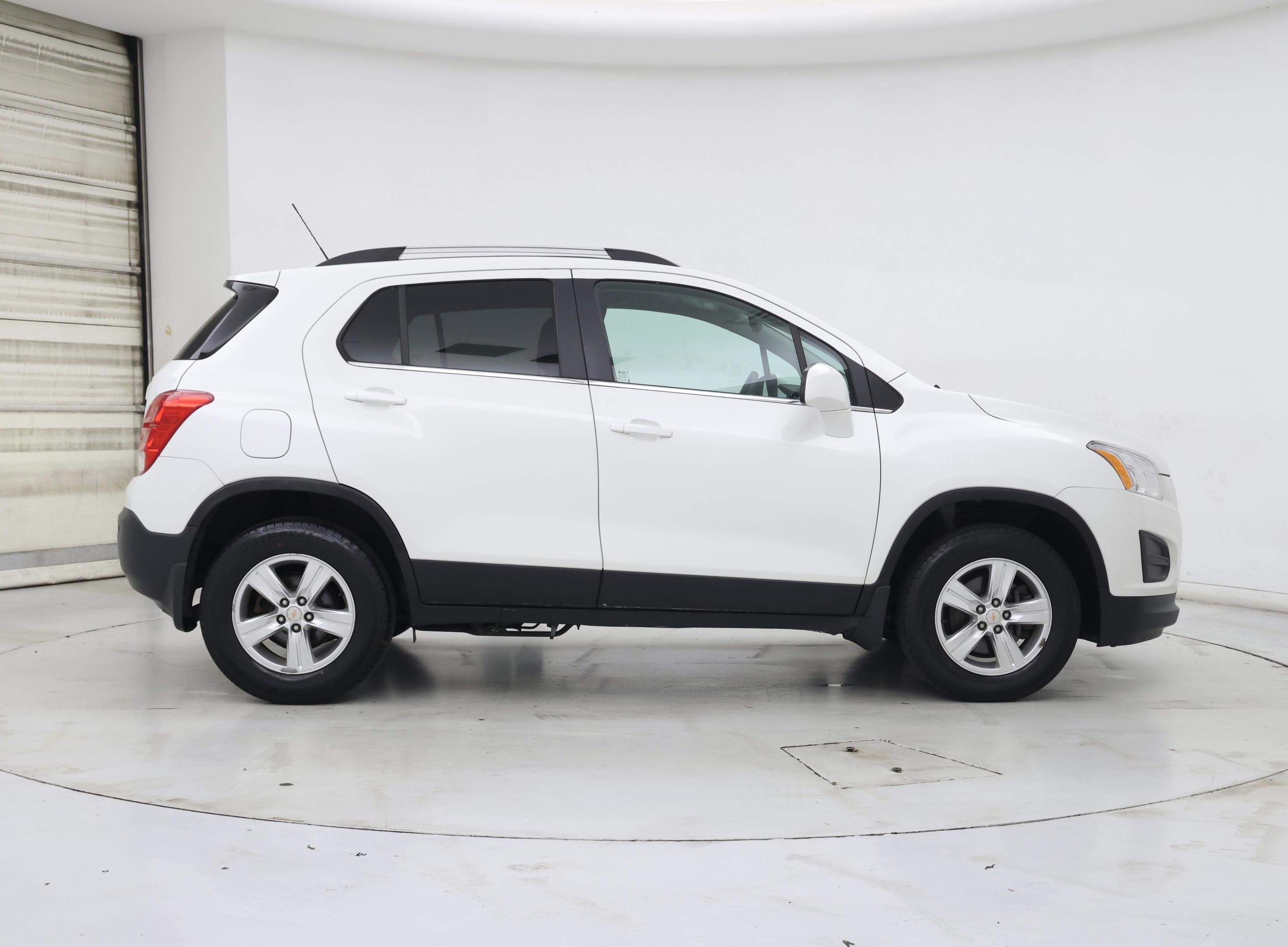 Thumbnail: 2015 Chevrolet Trax - 7