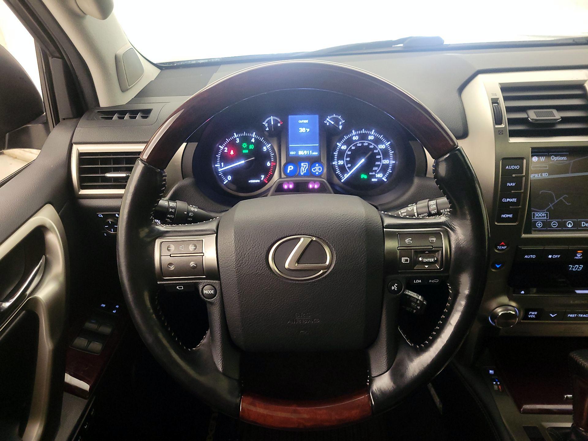 Thumbnail: 2018 Lexus GX - 10