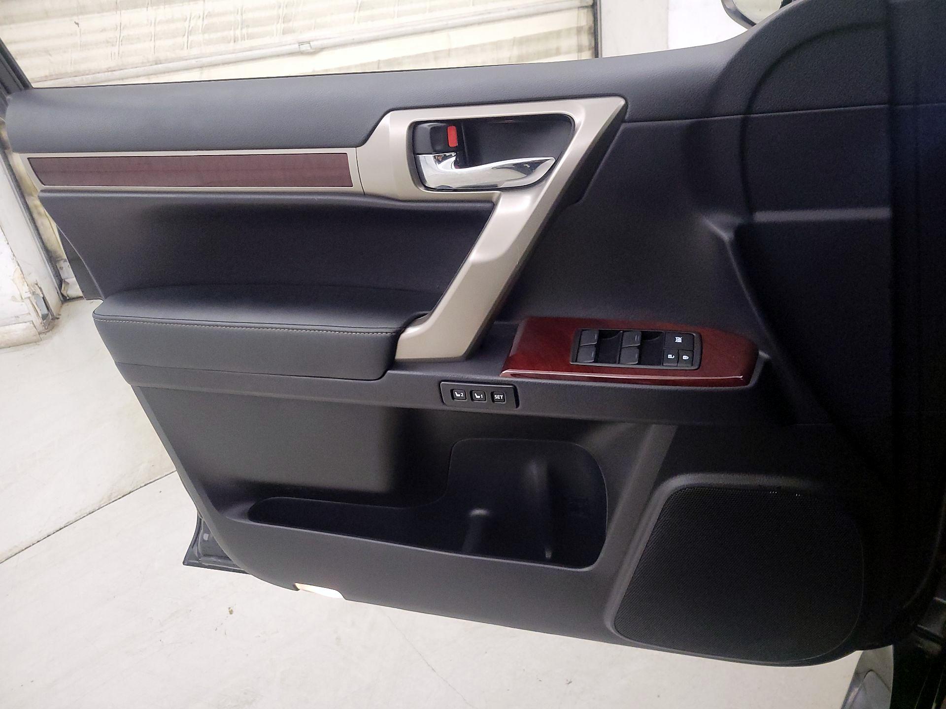 Thumbnail: 2018 Lexus GX - 12