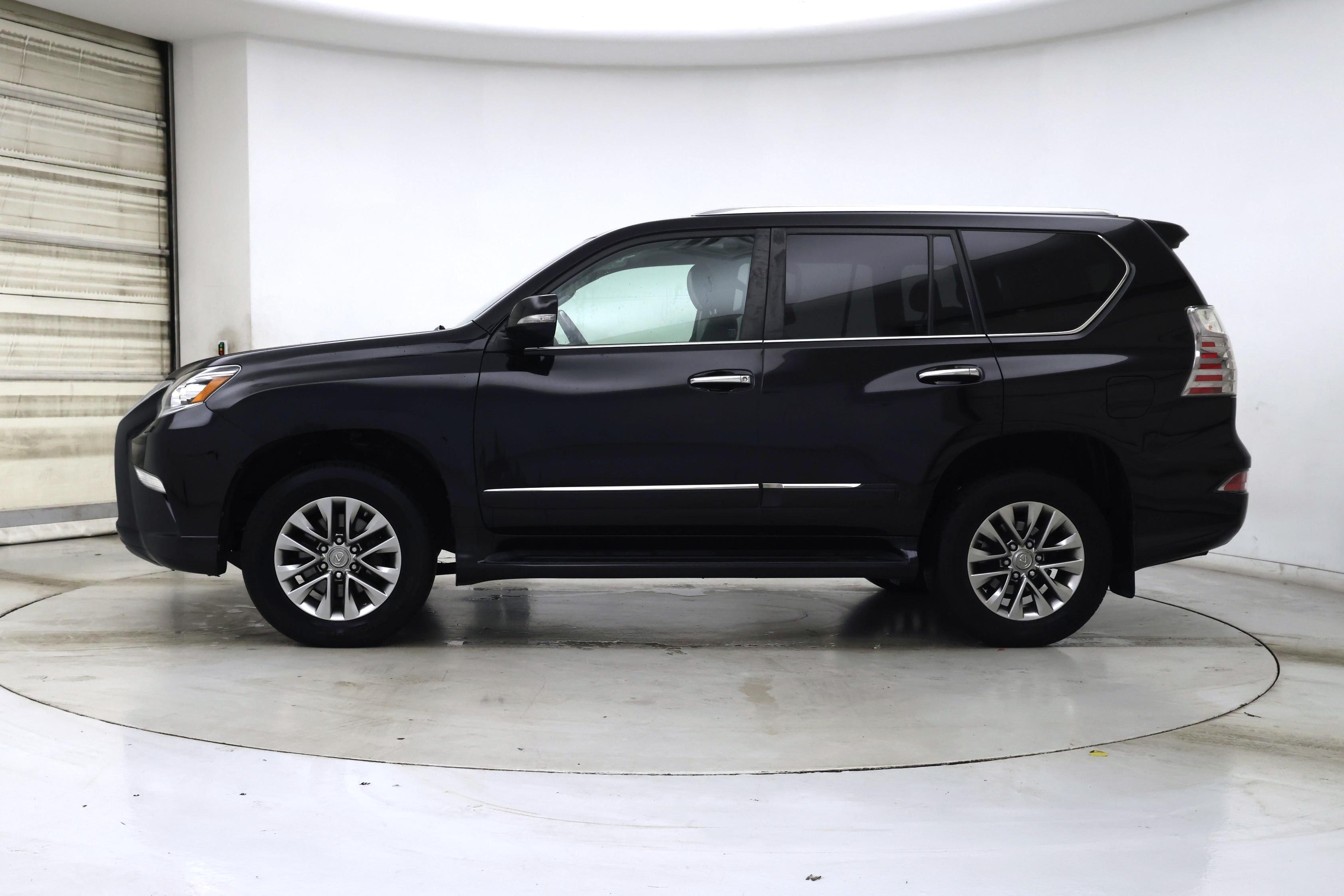 Thumbnail: 2018 Lexus GX - 3