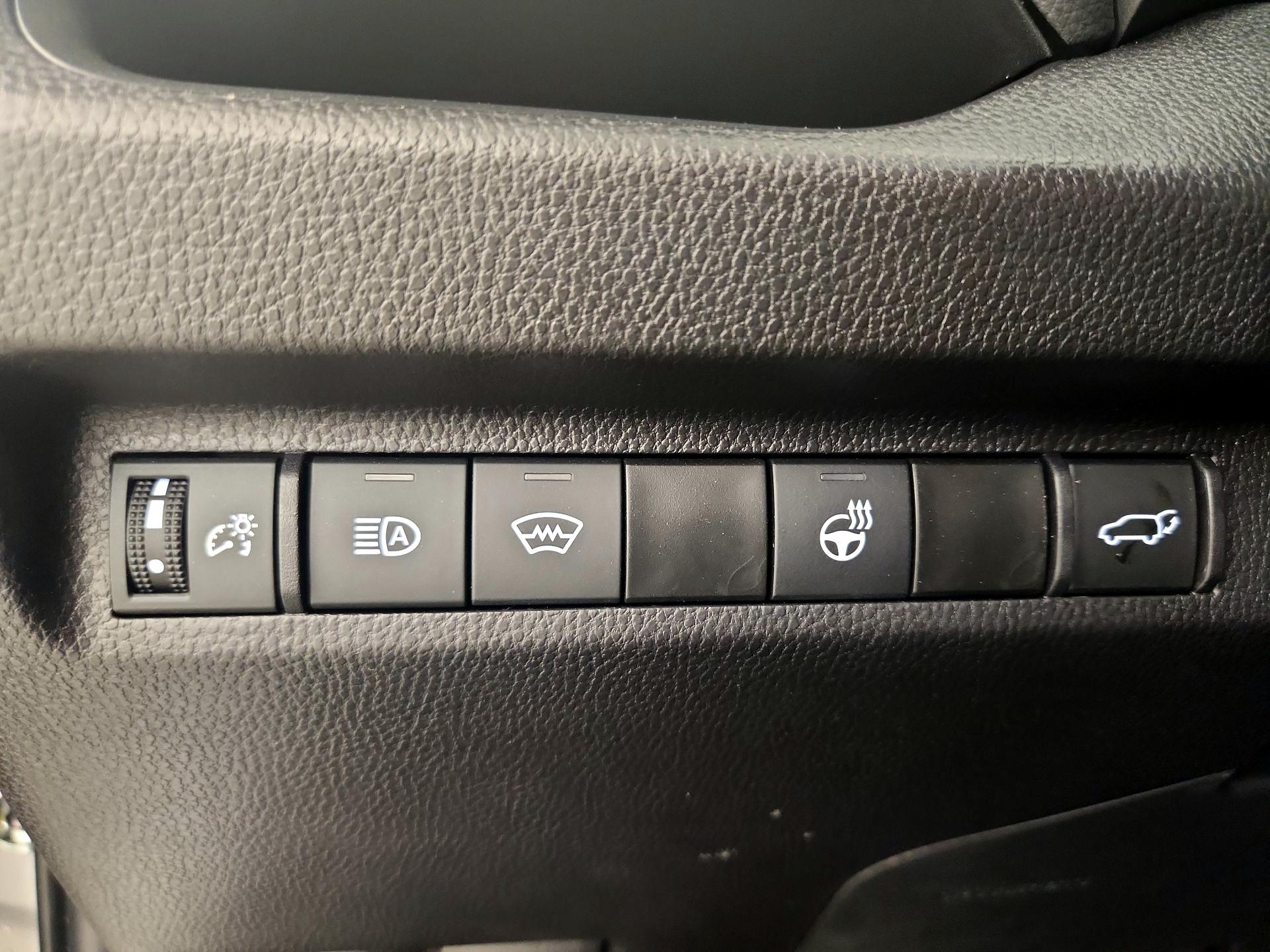 Thumbnail: 2024 Toyota RAV4 - 13