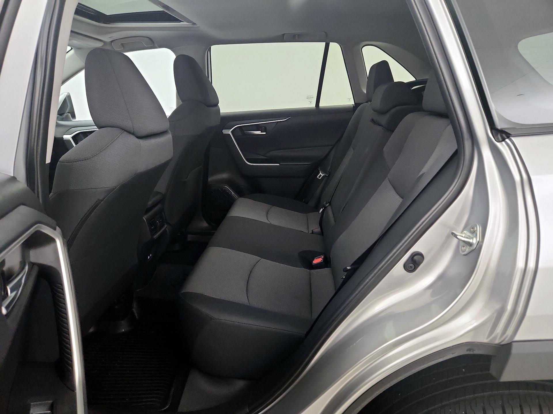 Thumbnail: 2024 Toyota RAV4 - 20
