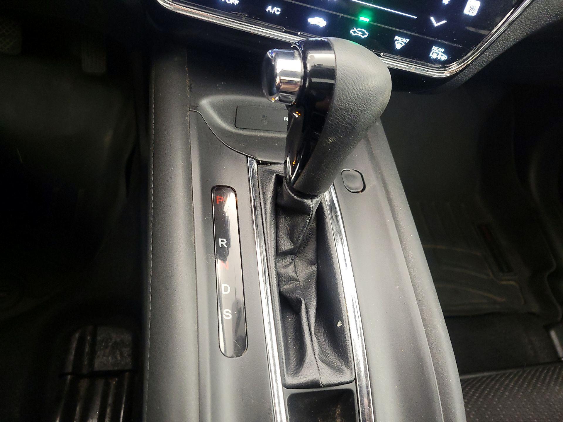 Thumbnail: 2018 Honda HR-V - 17