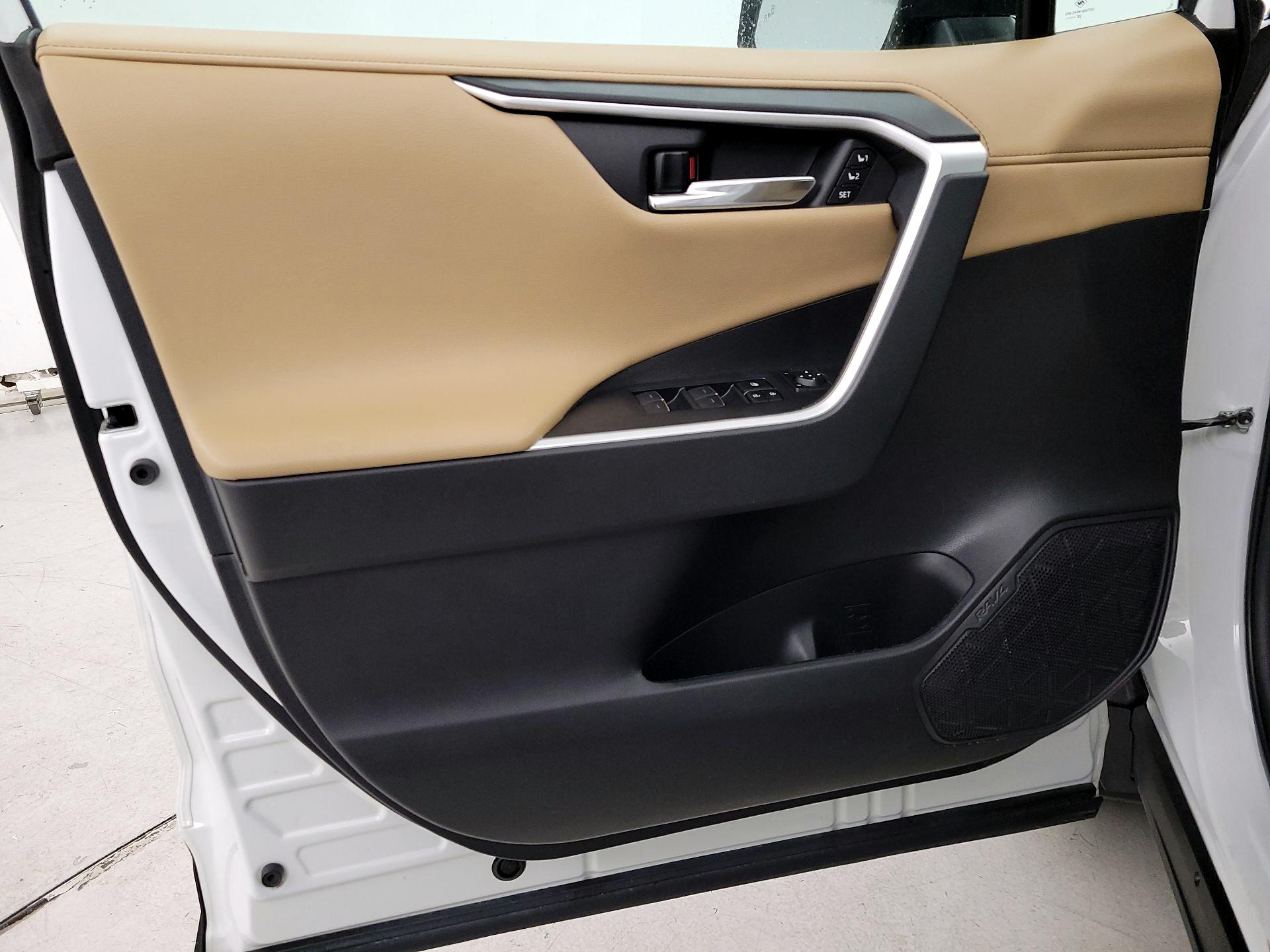 Thumbnail: 2023 Toyota RAV4 - 12