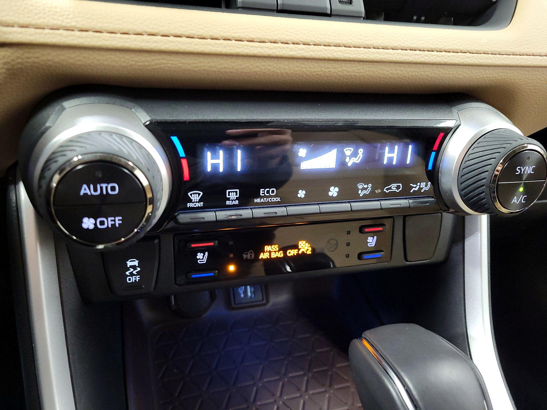 Thumbnail: 2023 Toyota RAV4 - 16