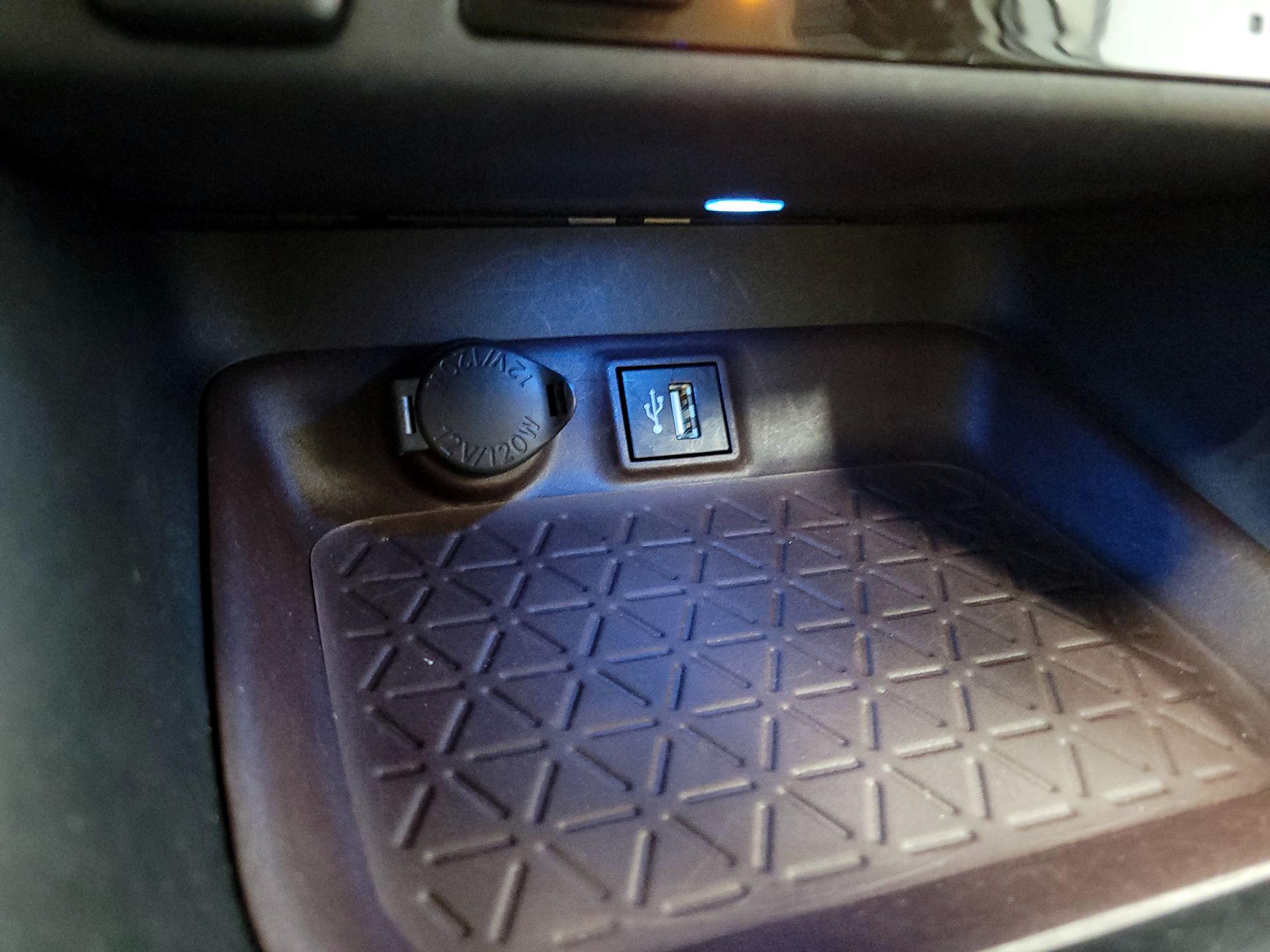 Thumbnail: 2023 Toyota RAV4 - 18