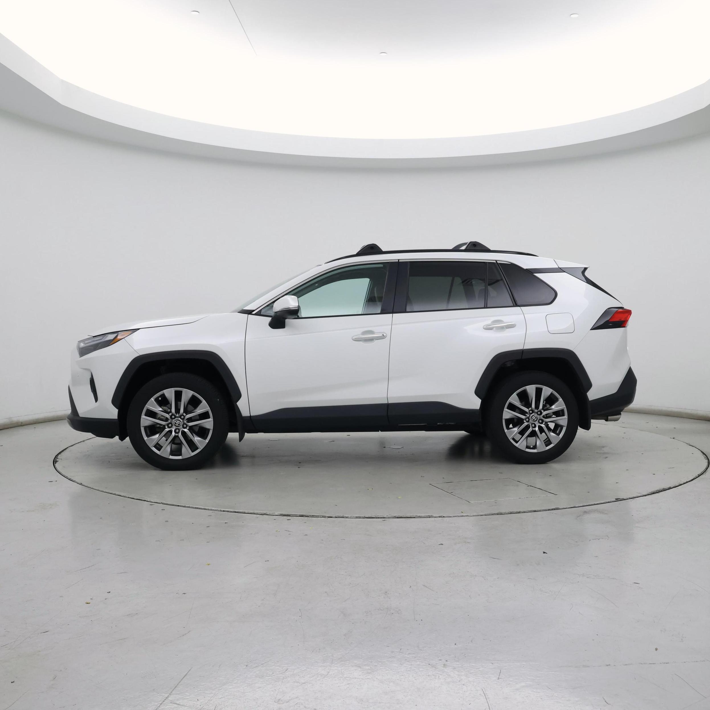 Thumbnail: 2023 Toyota RAV4 - 3