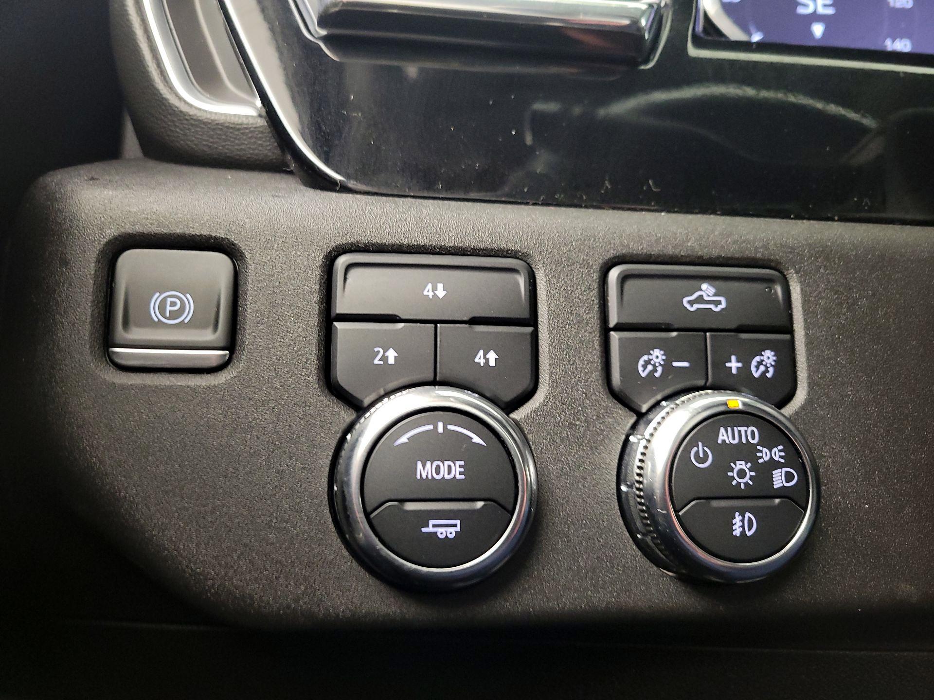 Thumbnail: 2024 GMC Sierra 2500 - 17