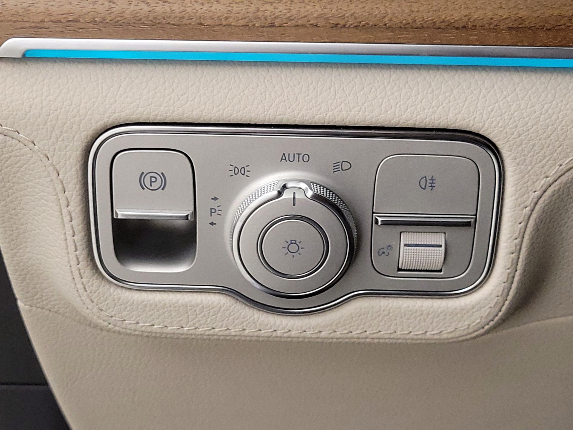 Thumbnail: 2021 Mercedes-Benz GLE - 13