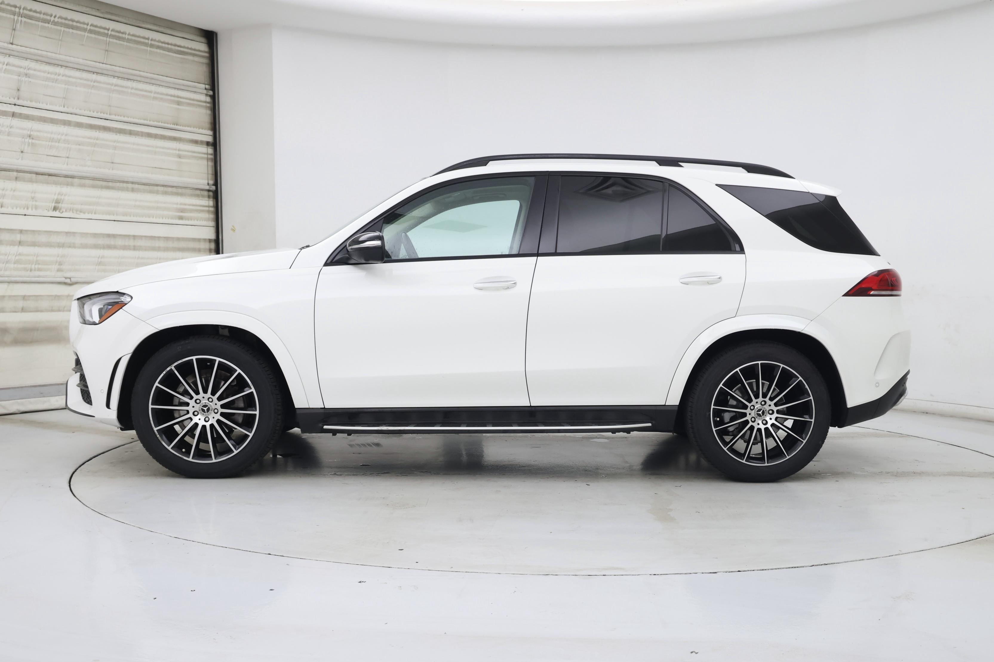 Thumbnail: 2021 Mercedes-Benz GLE - 3