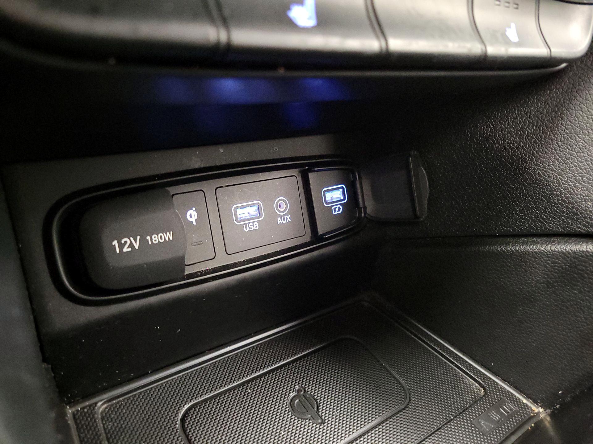 Thumbnail: 2020 Hyundai Santa Fe - 18